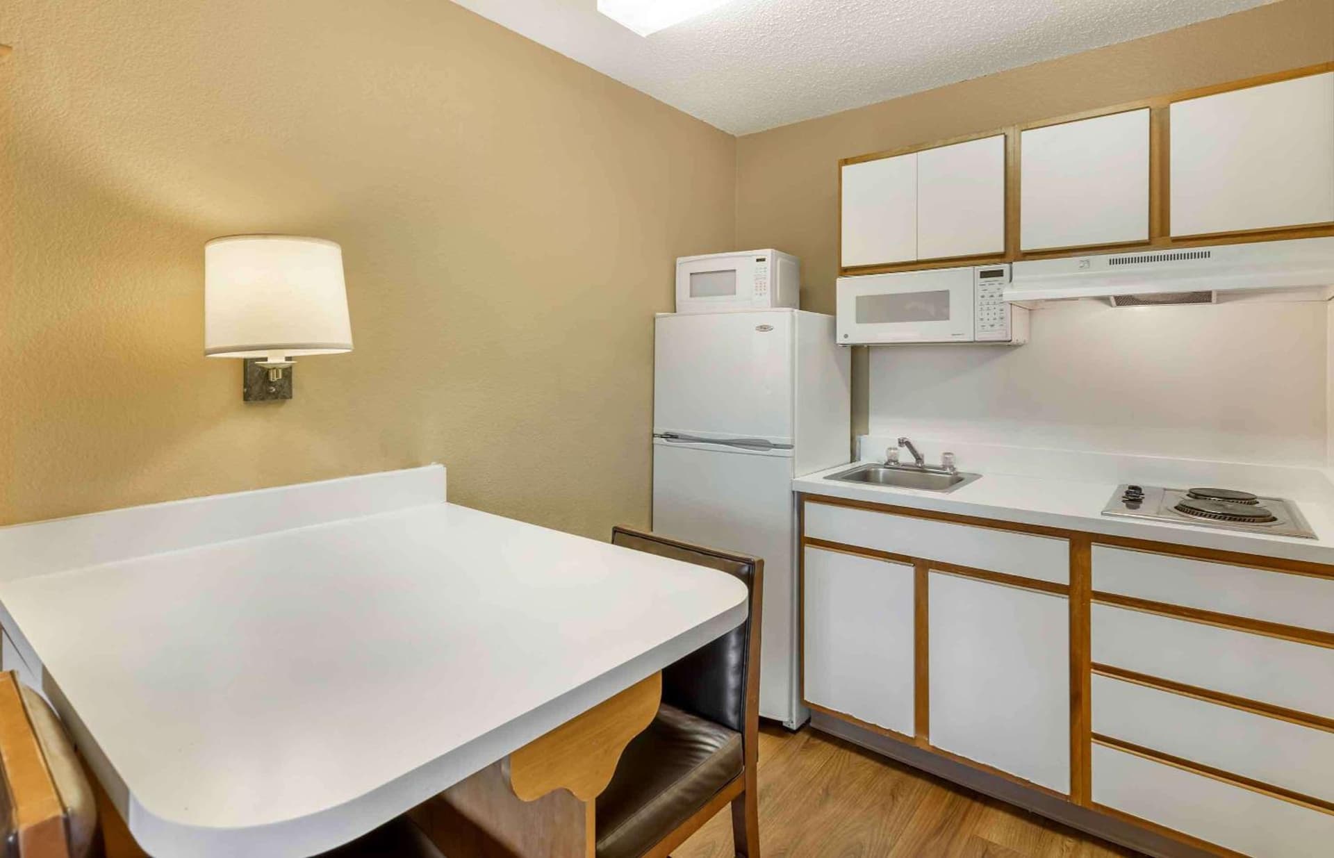 Extended Stay America Suites - Denver - Tech Center South - Inverness gallery photo in Centennial, CO — image 4