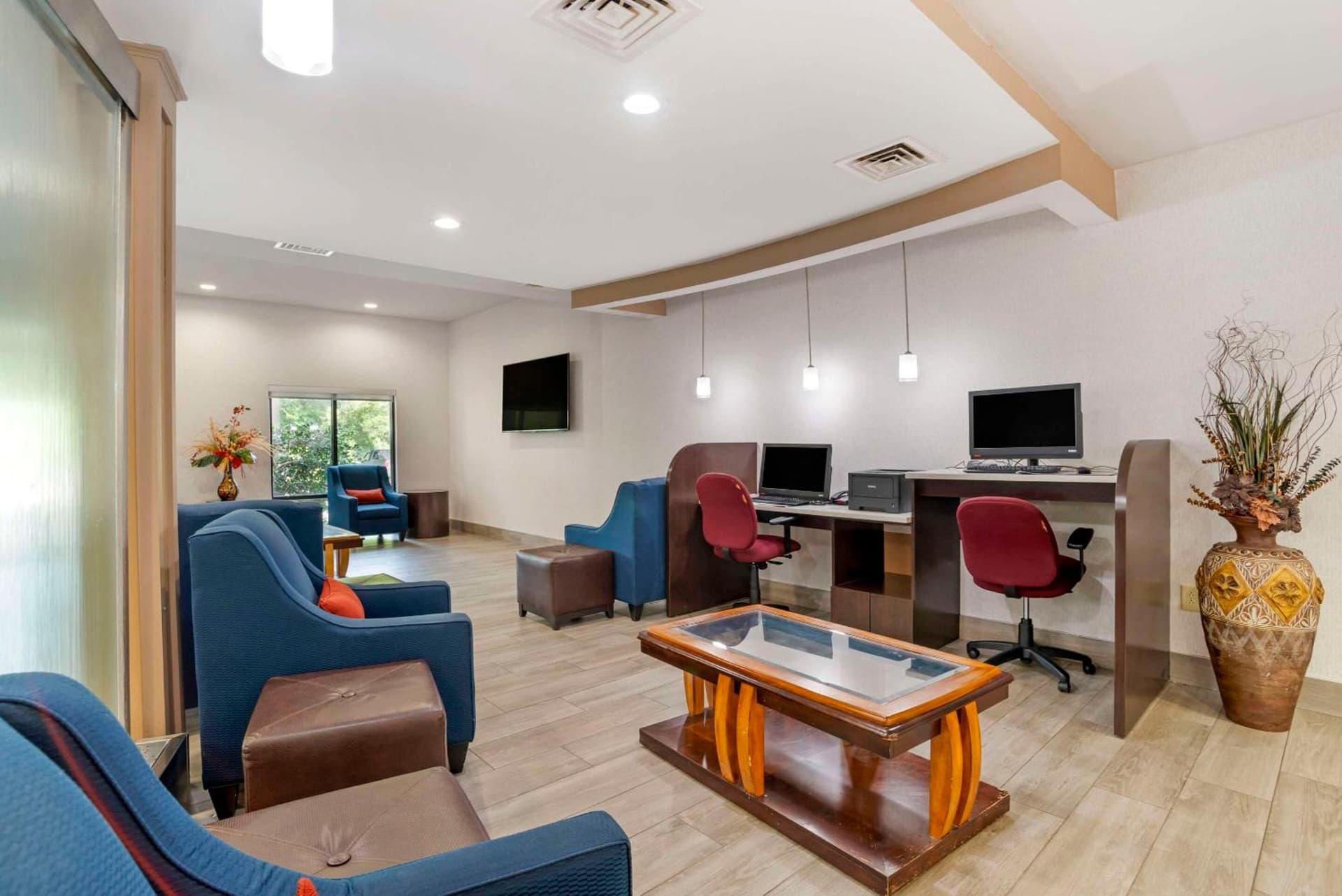 Comfort Suites At WestGate Mall gallery photo in Spartanburg, SC — image 23