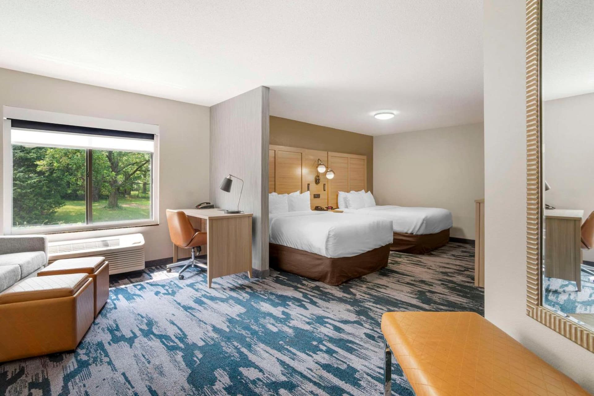 Comfort Suites At WestGate Mall gallery photo in Spartanburg, SC — image 11