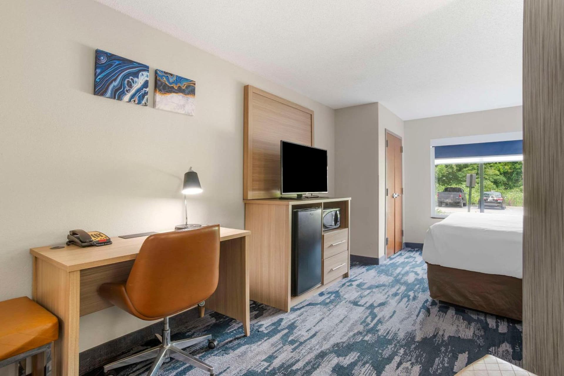 Comfort Suites At WestGate Mall gallery photo in Spartanburg, SC — image 8