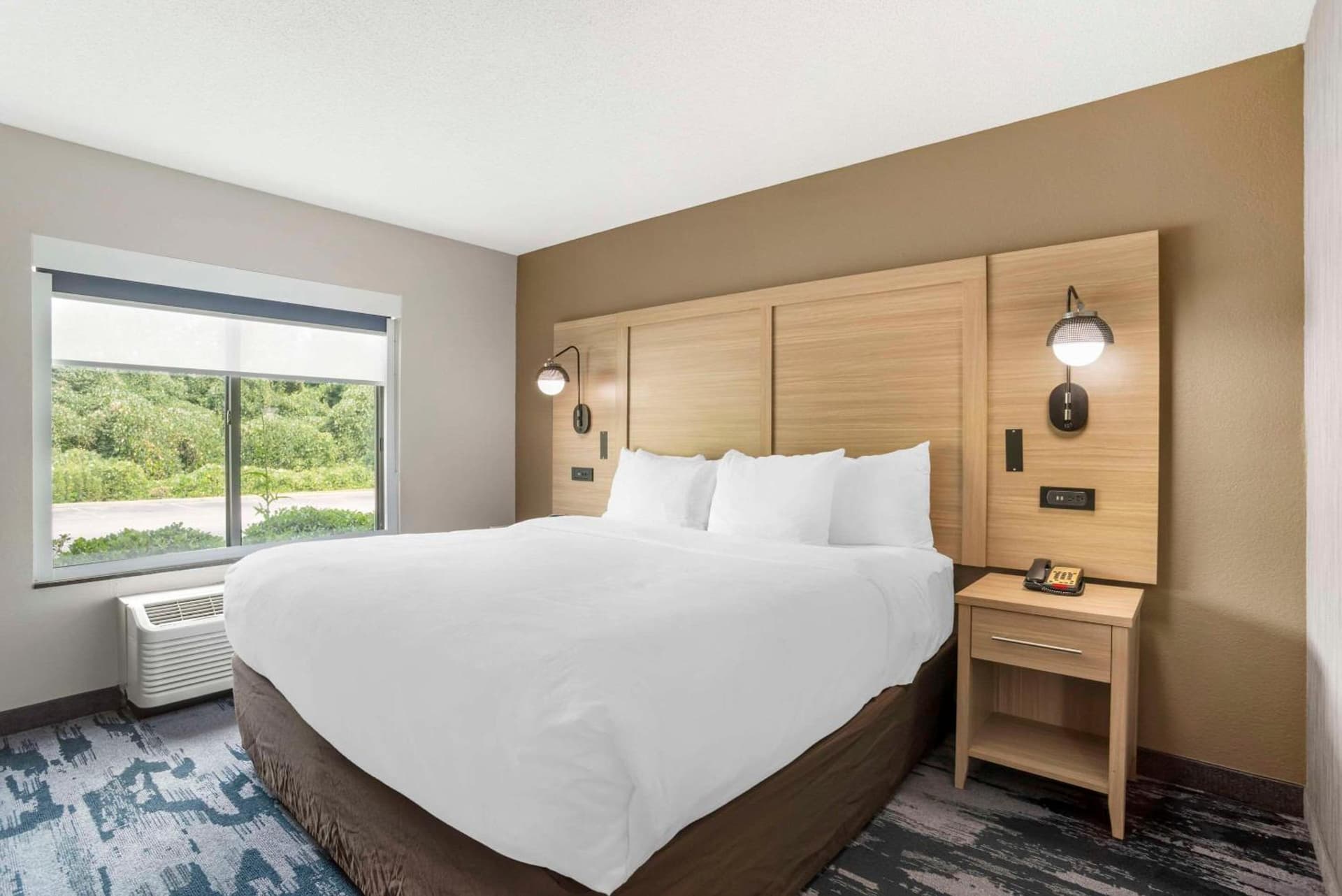 Comfort Suites At WestGate Mall gallery photo in Spartanburg, SC — image 32