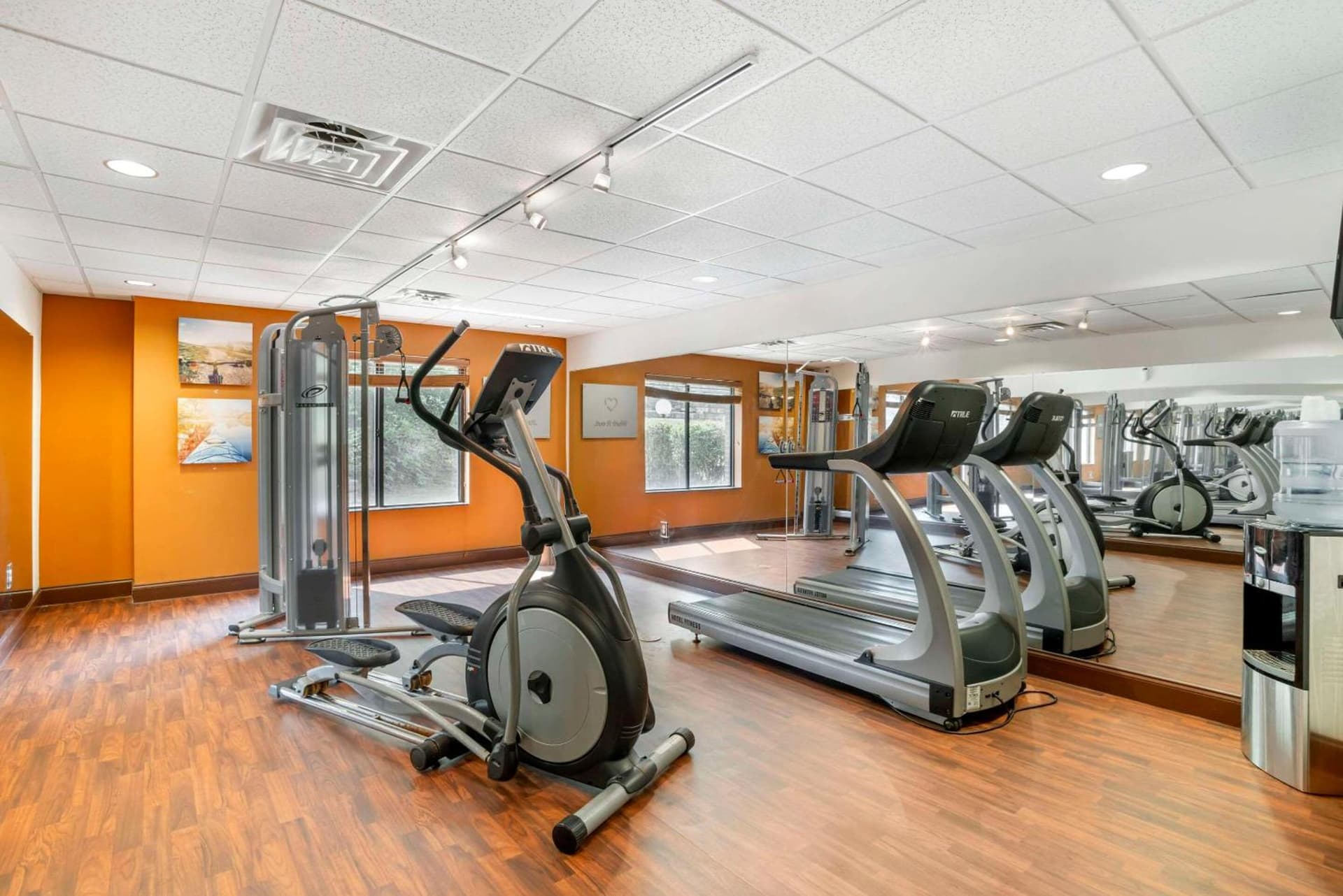 Comfort Suites At WestGate Mall gallery photo in Spartanburg, SC — image 6