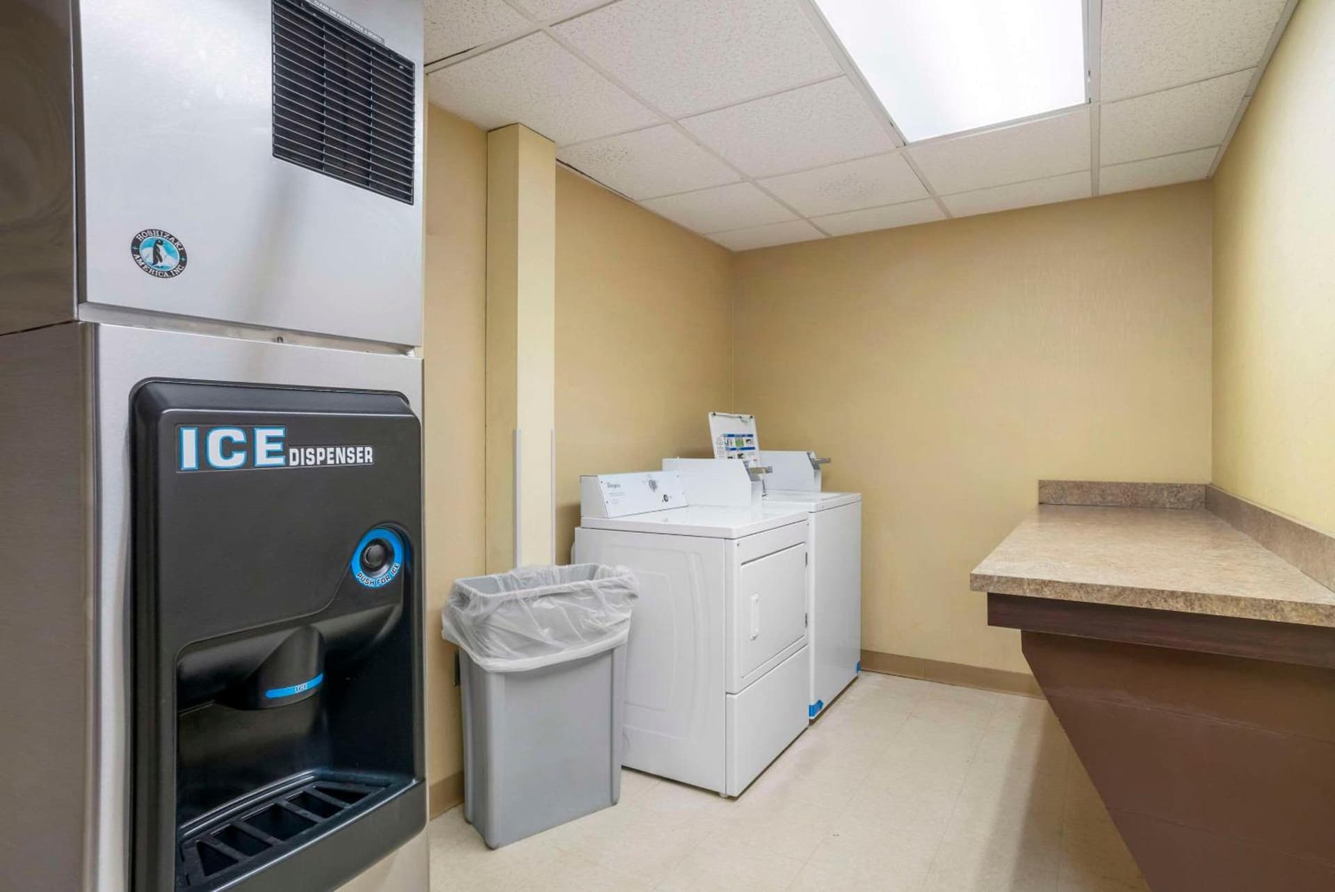 Comfort Suites At WestGate Mall gallery photo in Spartanburg, SC — image 36
