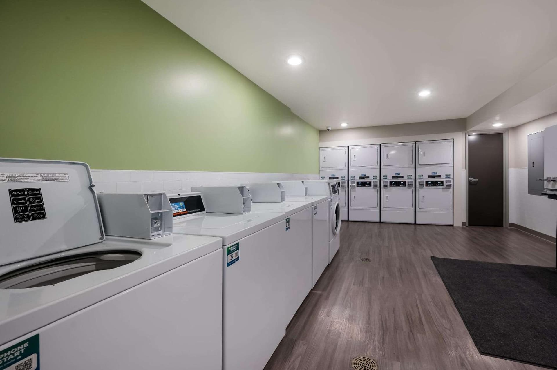 WoodSpring Suites Wixom - Novi gallery photo in Wixom, MI — image 8