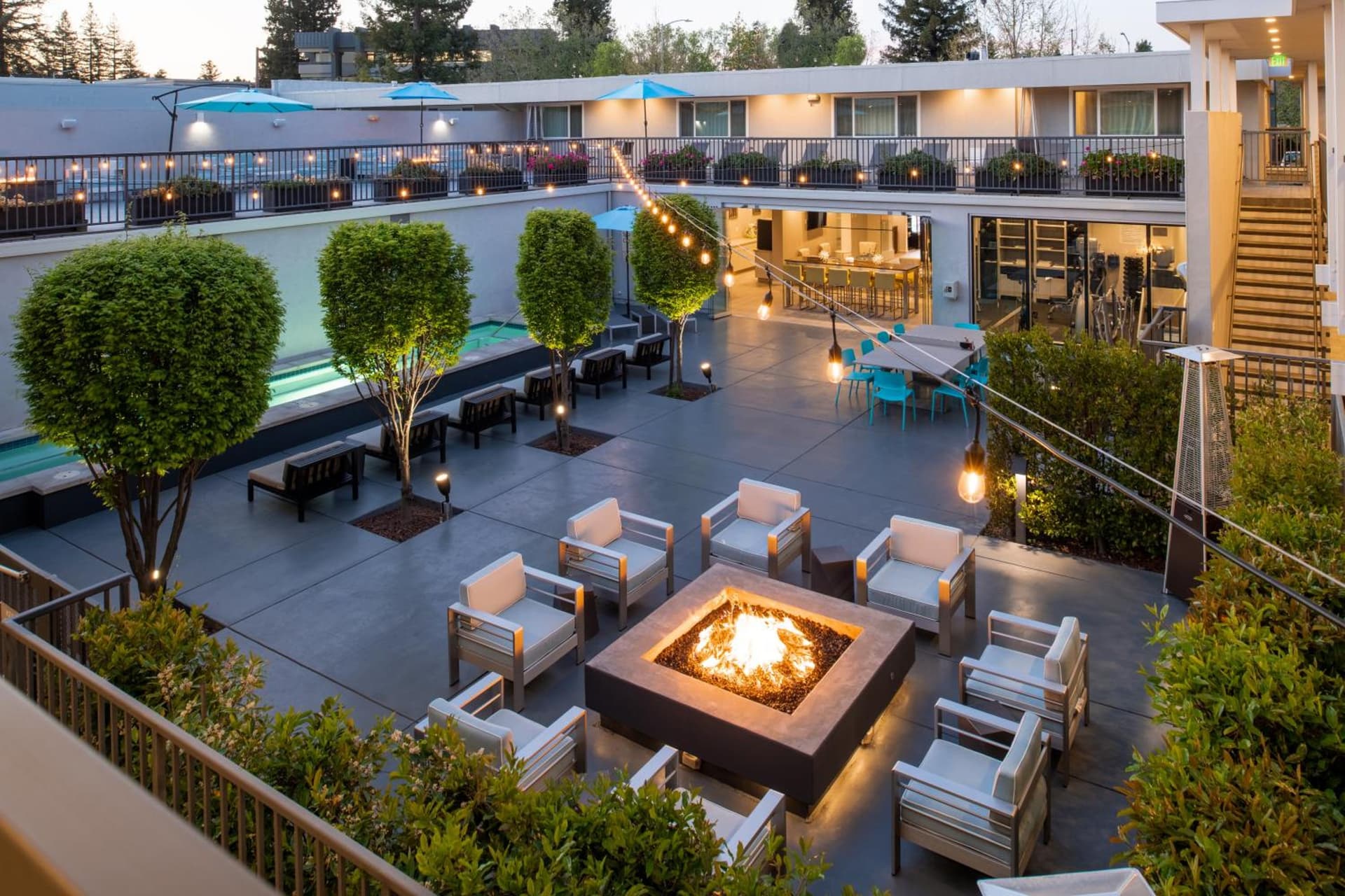 Hotel Lucent property views in Menlo Park, CA — gallery photo 3