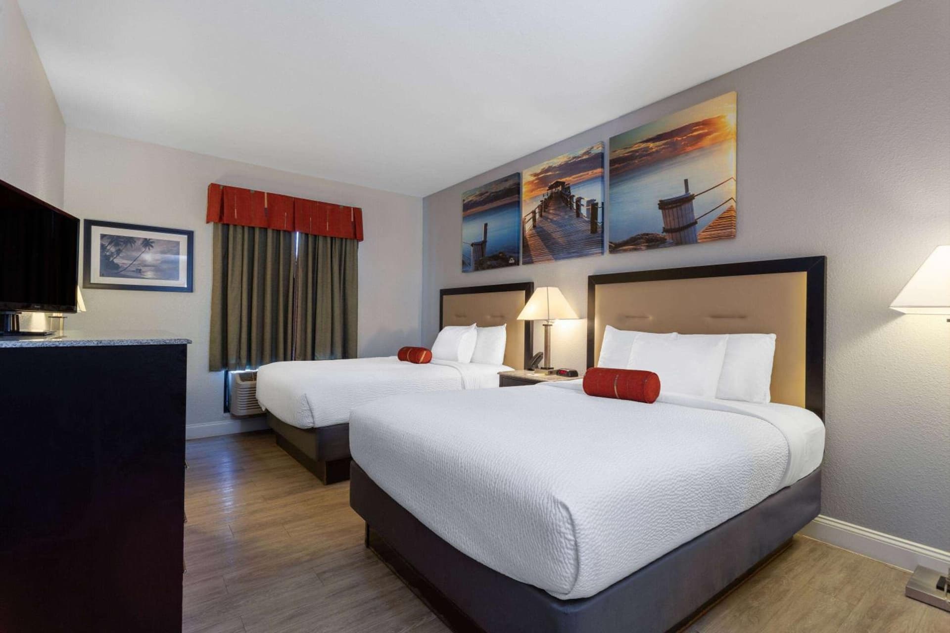 Days Inn & Suites by Wyndham Lakeland gallery photo in Lakeland, FL — image 26