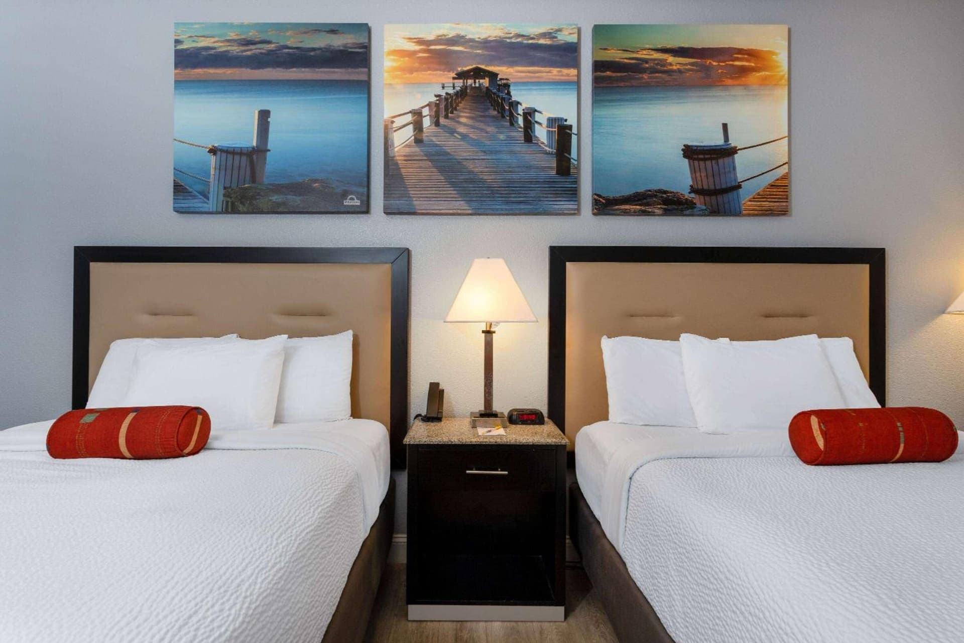 Days Inn & Suites by Wyndham Lakeland gallery photo in Lakeland, FL — image 81