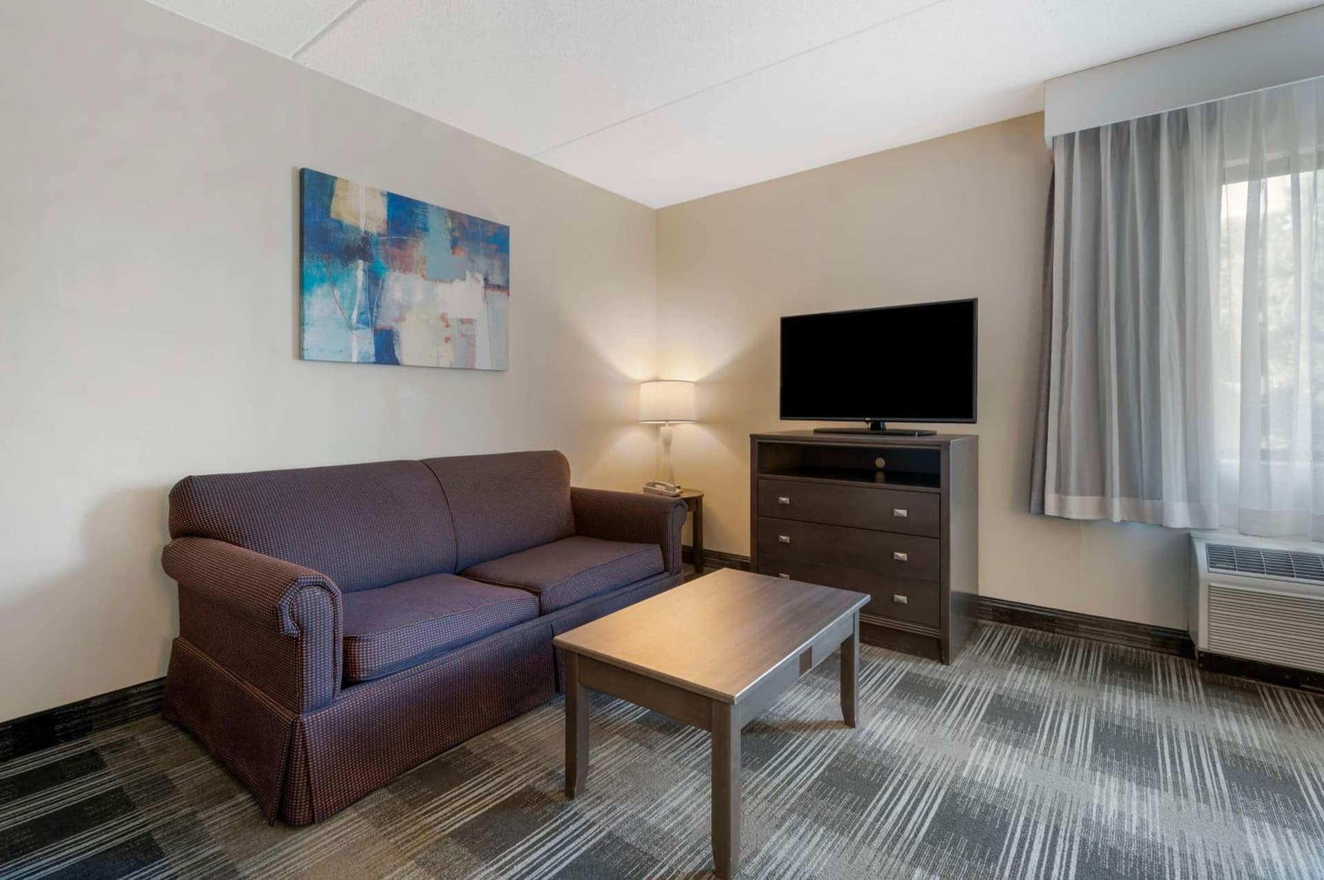 Best Western Plus Alexandria Fort Belvoir interior in Alexandria, VA — gallery photo 2