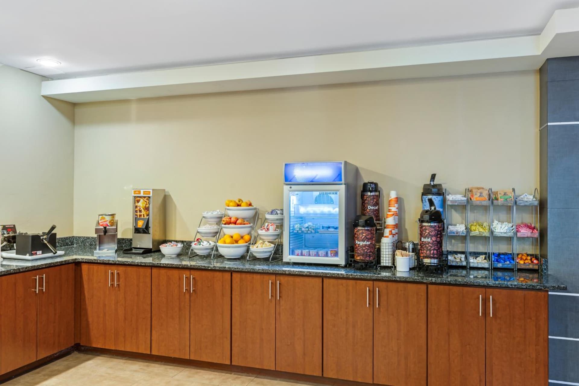 Comfort Suites At Virginia Center Commons gallery photo in Richmond, VA — image 85