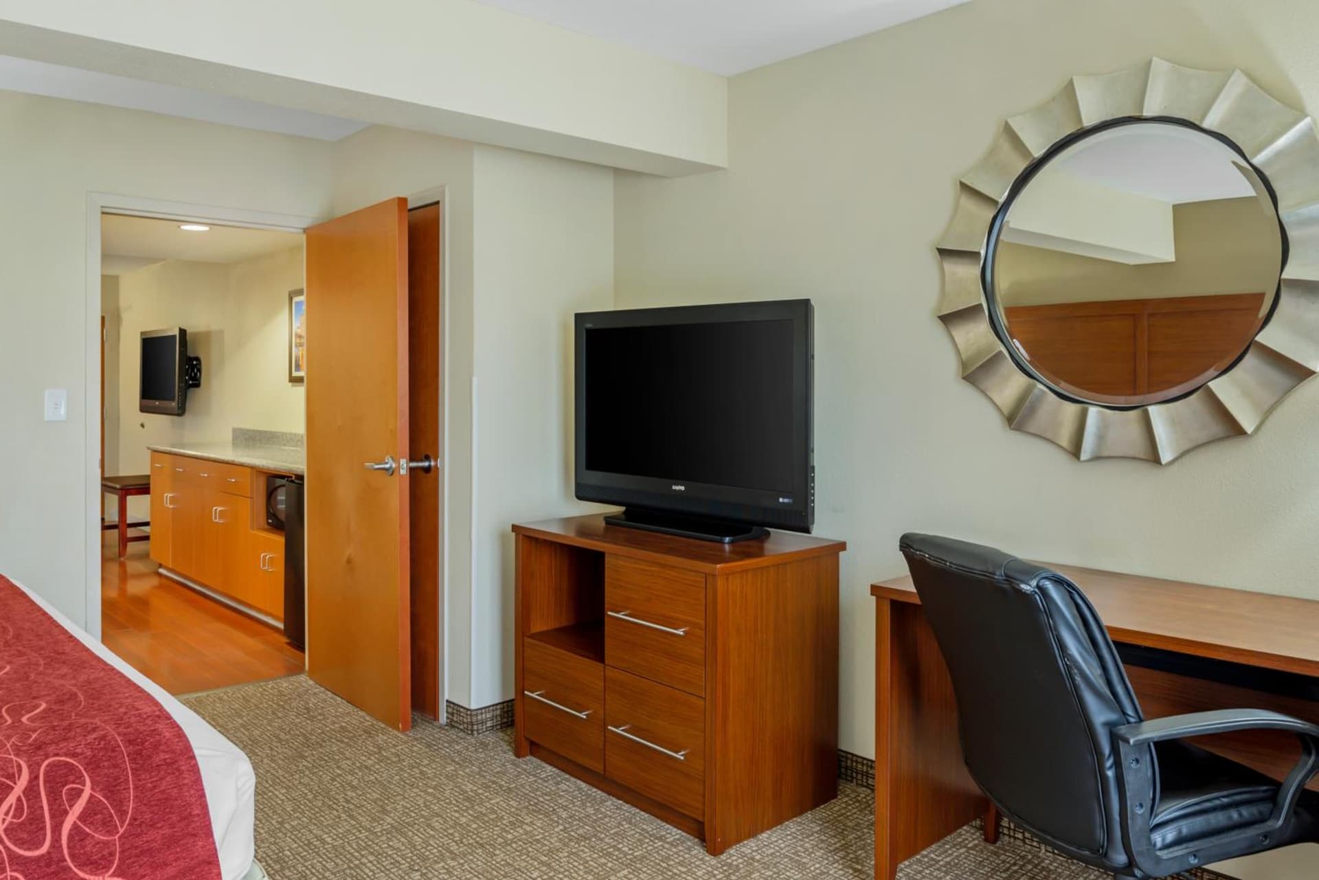 Comfort Suites At Virginia Center Commons property views in Richmond, VA — gallery photo 3