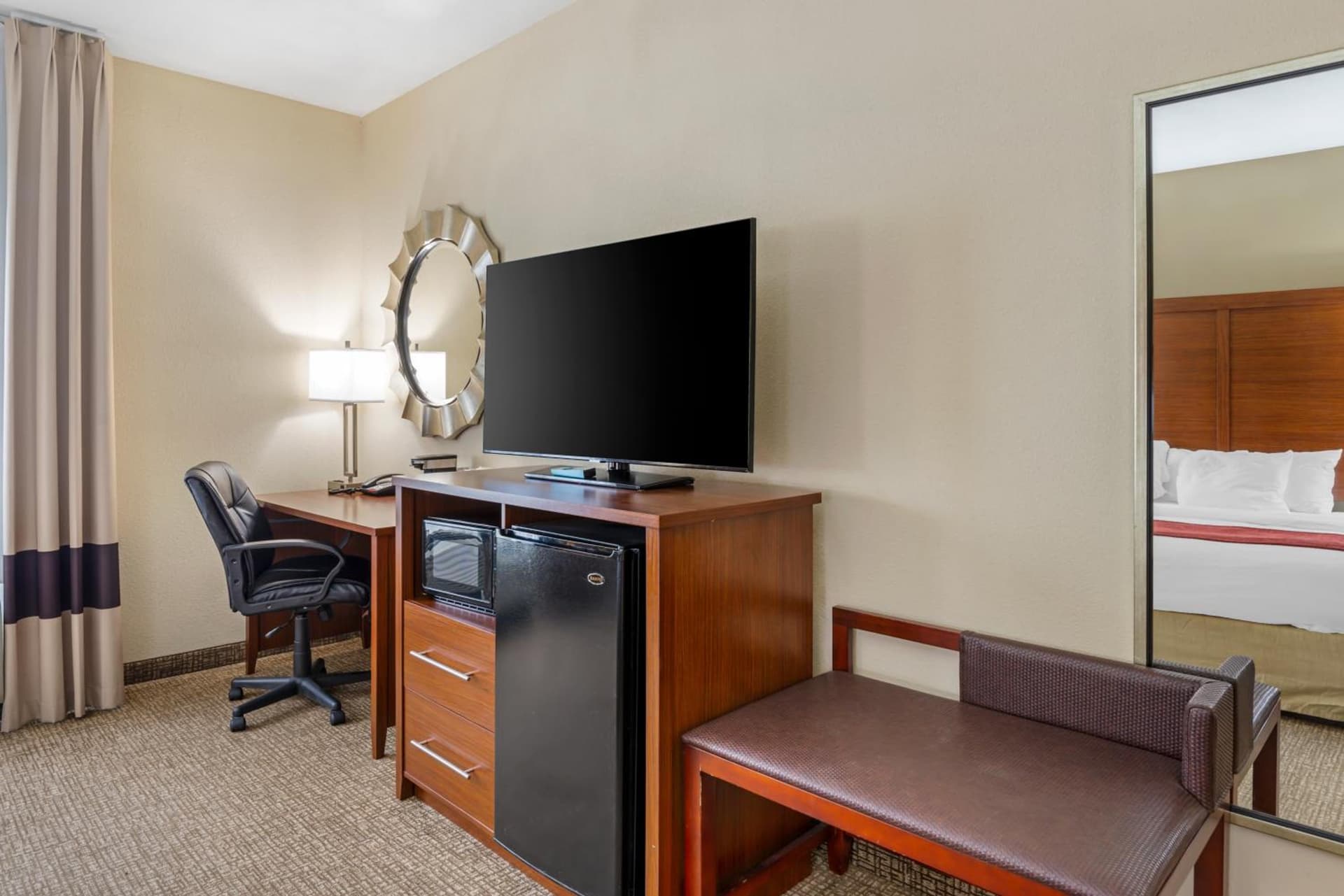 Comfort Suites At Virginia Center Commons gallery photo in Richmond, VA — image 86