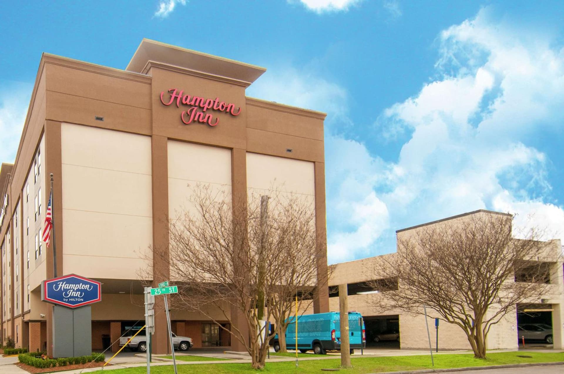 Hampton Inn Metairie interior in Metairie, LA — gallery photo 2