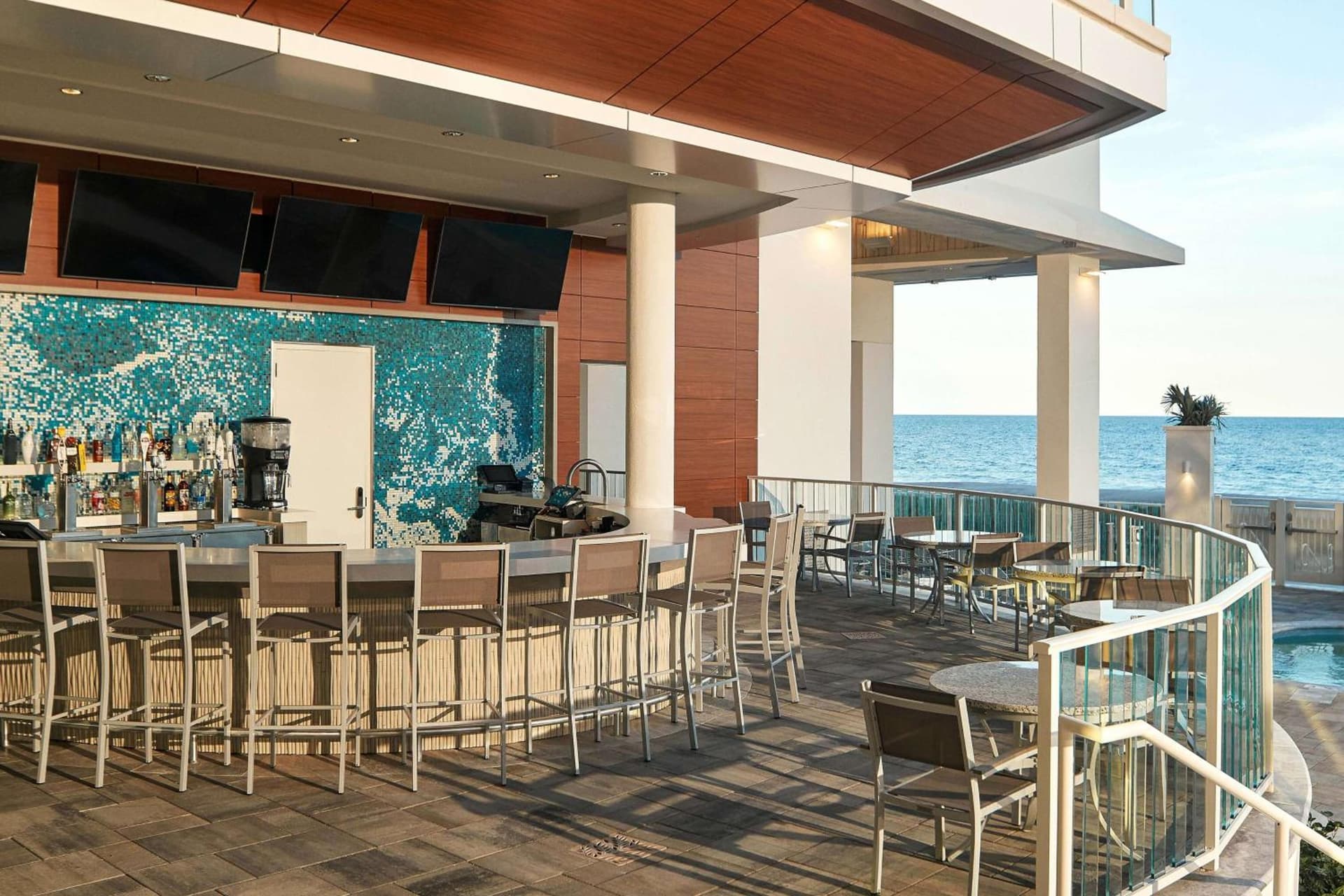 Hilton Grand Vacations Club Ocean Enclave Myrtle Beach gallery photo in Myrtle Beach, SC — image 46