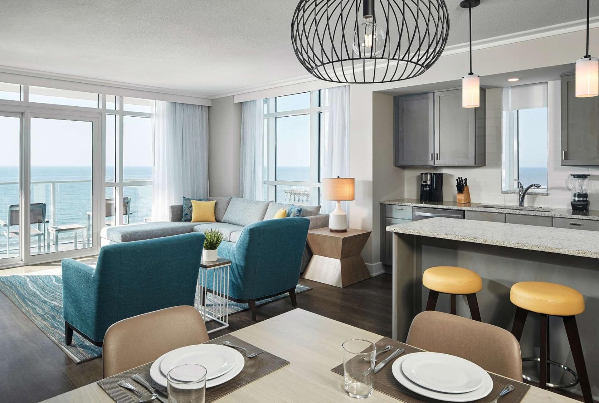 Hilton Grand Vacations Club Ocean Enclave Myrtle Beach gallery photo in Myrtle Beach, SC — image 23