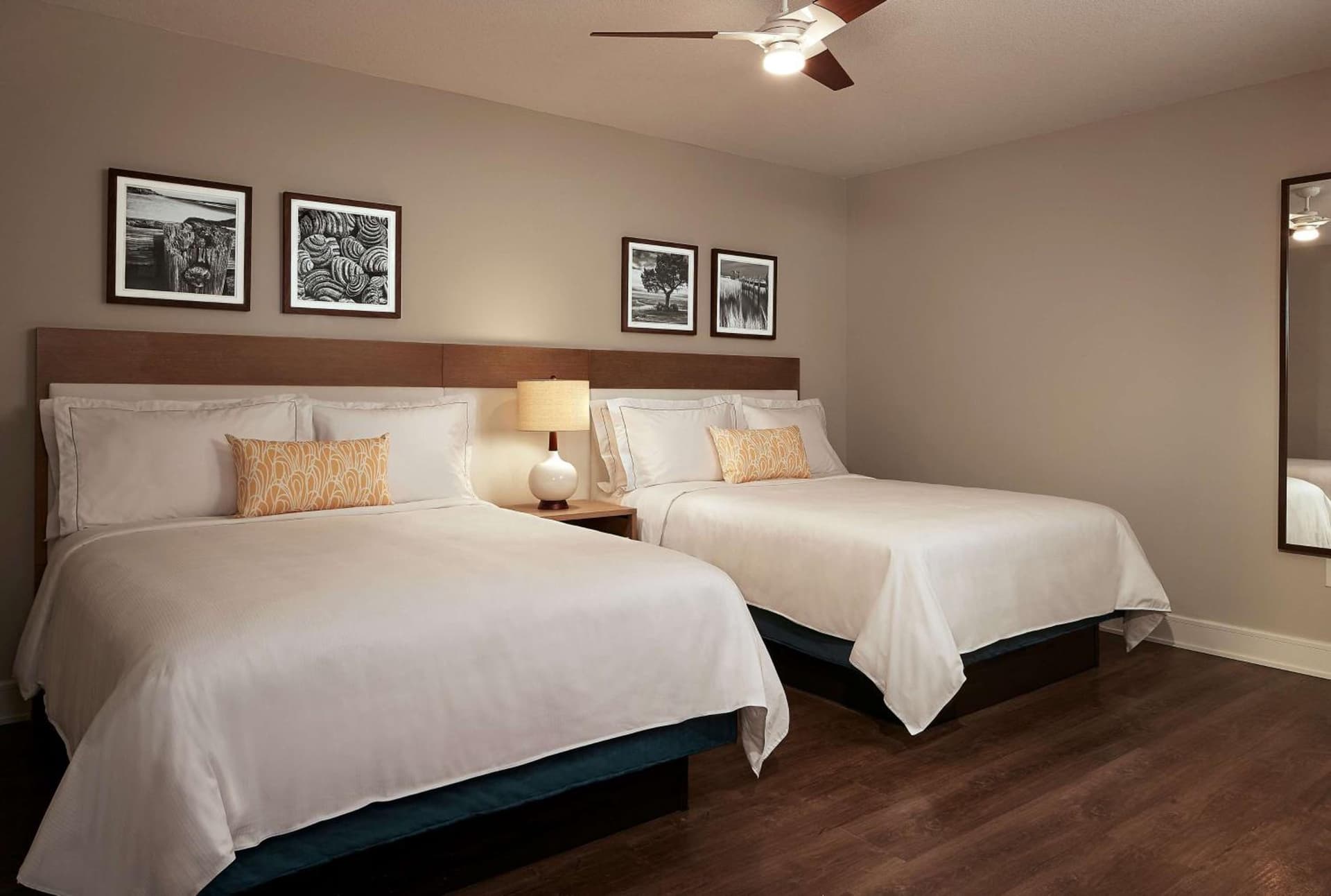 Hilton Grand Vacations Club Ocean Enclave Myrtle Beach gallery photo in Myrtle Beach, SC — image 40