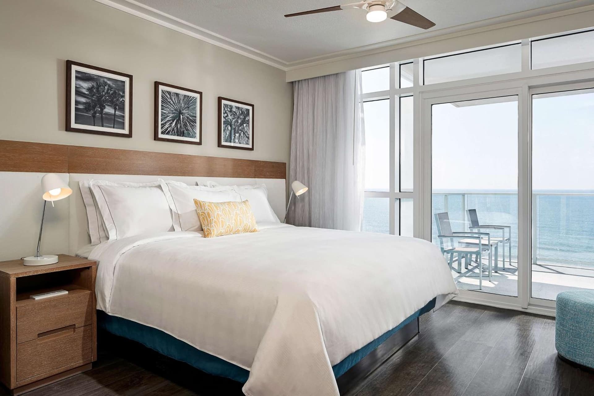 Hilton Grand Vacations Club Ocean Enclave Myrtle Beach gallery photo in Myrtle Beach, SC — image 18