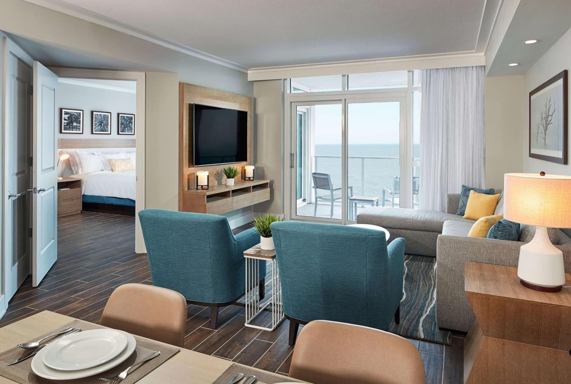 Hilton Grand Vacations Club Ocean Enclave Myrtle Beach gallery photo in Myrtle Beach, SC — image 33