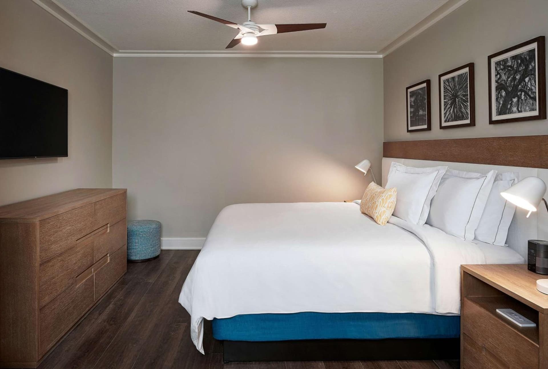 Hilton Grand Vacations Club Ocean Enclave Myrtle Beach gallery photo in Myrtle Beach, SC — image 32