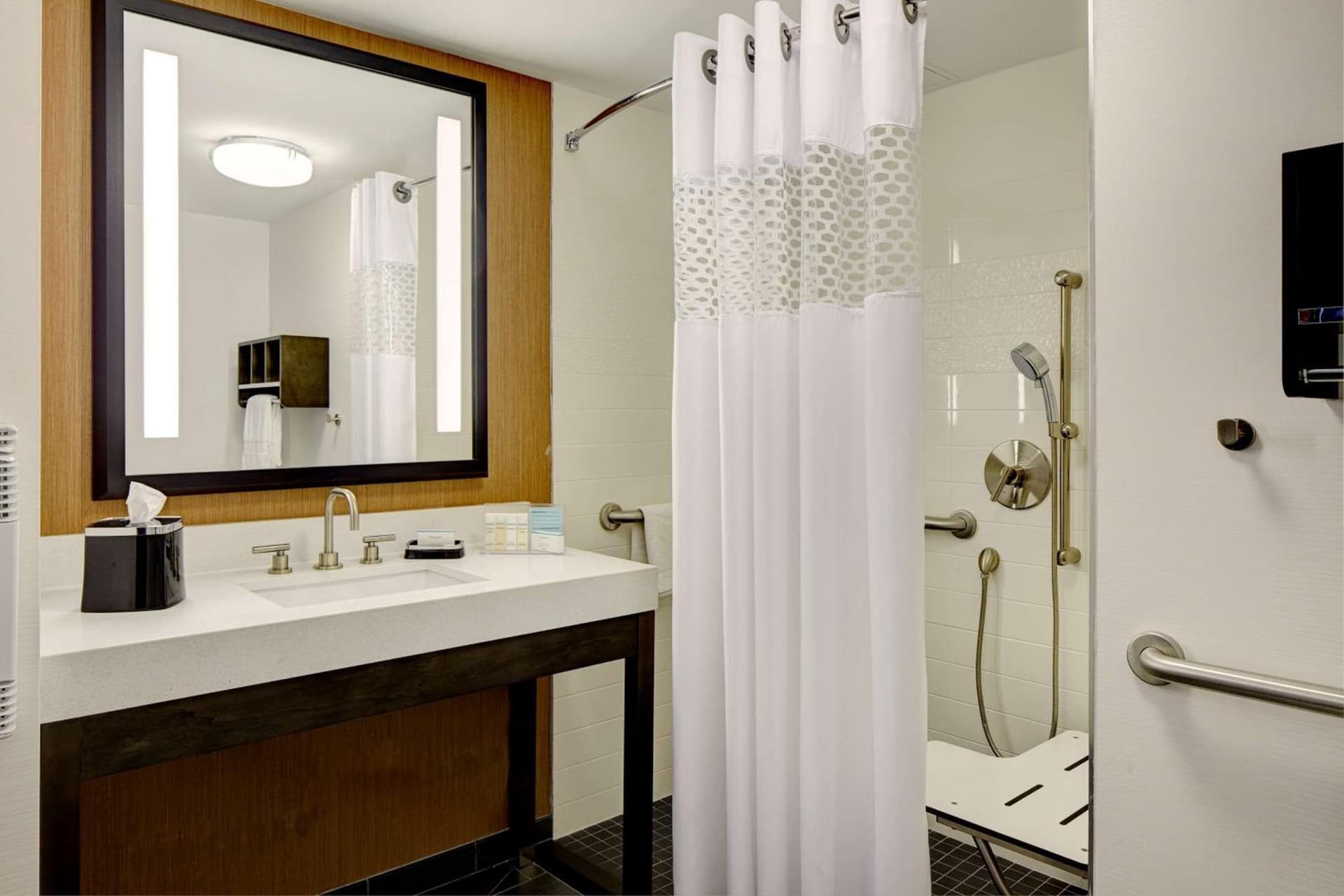 Hampton Inn Brooklyn Downtown gallery photo in Brooklyn, NY — image 17