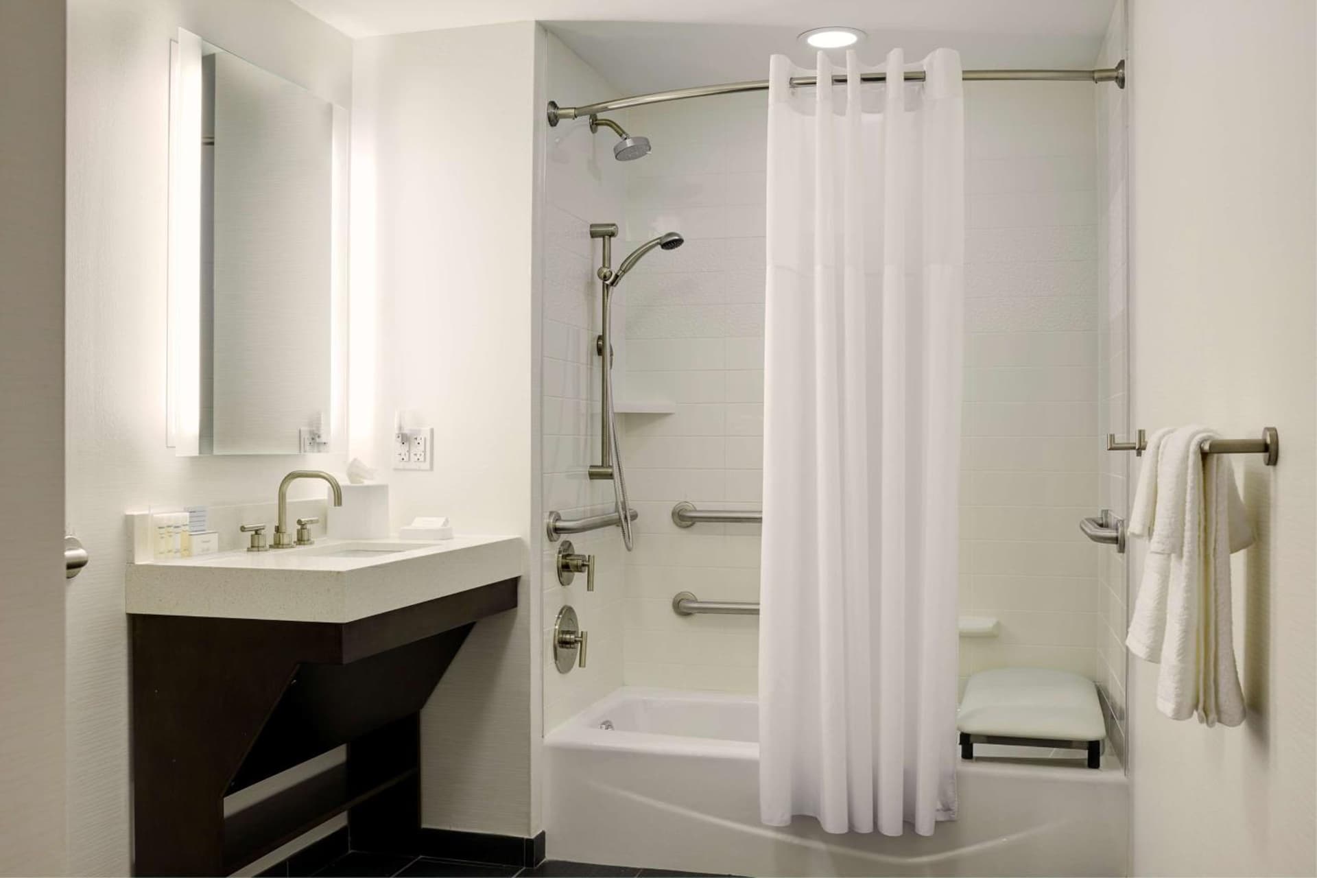 Hampton Inn Brooklyn Downtown gallery photo in Brooklyn, NY — image 18