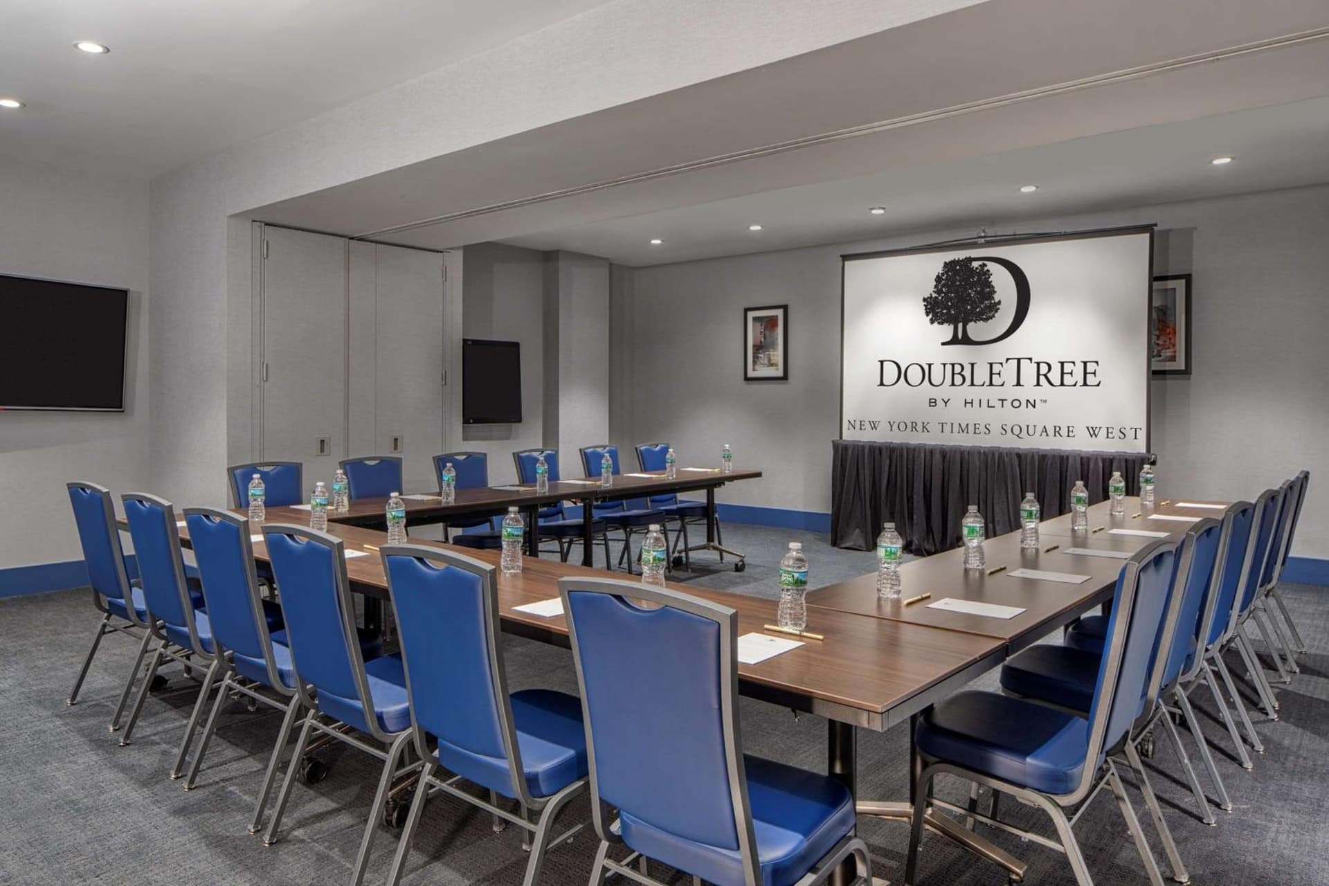 Doubletree By Hilton New York Times Square West gallery photo in New York, NY — image 5