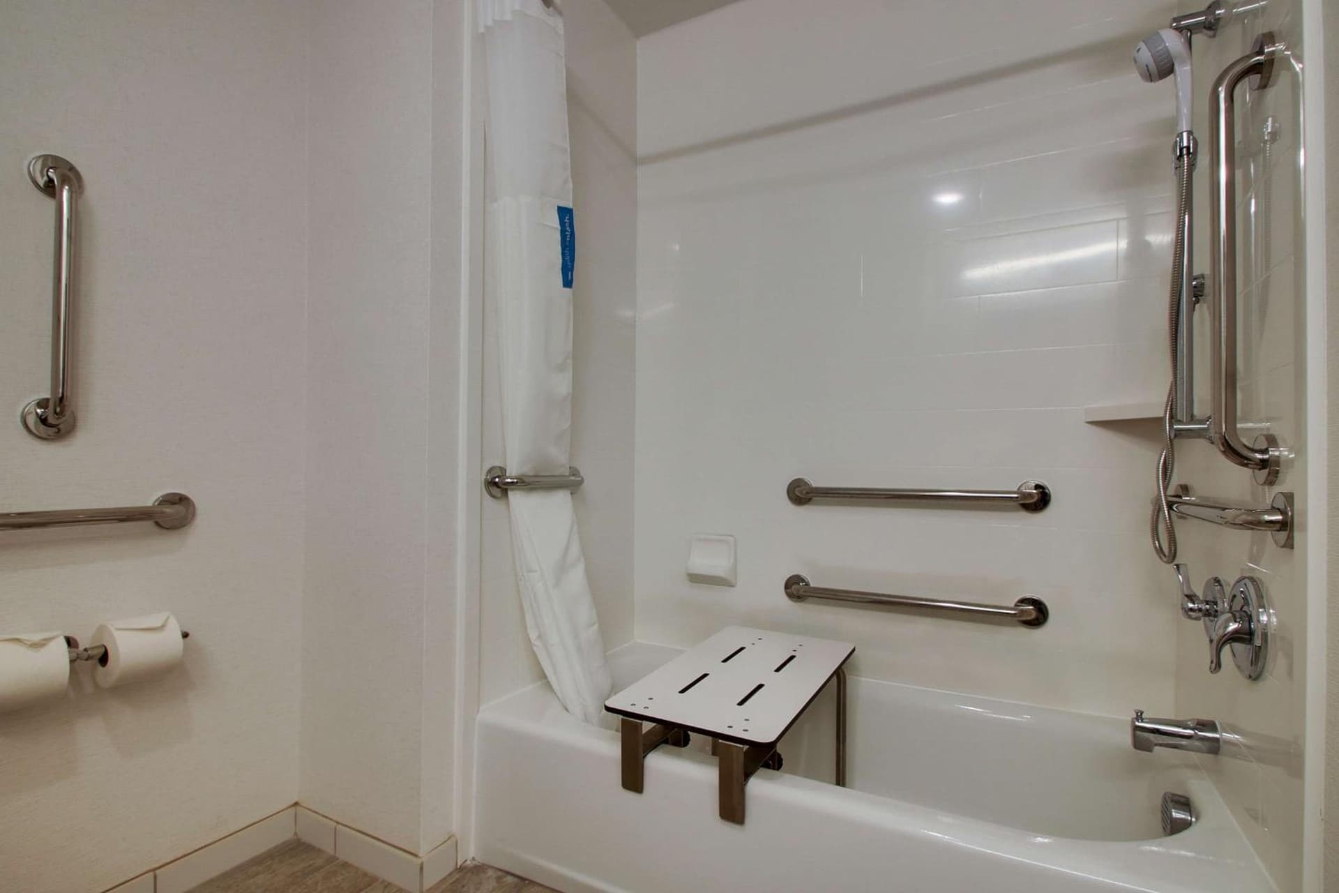 Hampton Inn Sneads Ferry Topsail Beach gallery photo in Sneads Ferry, NC — image 23