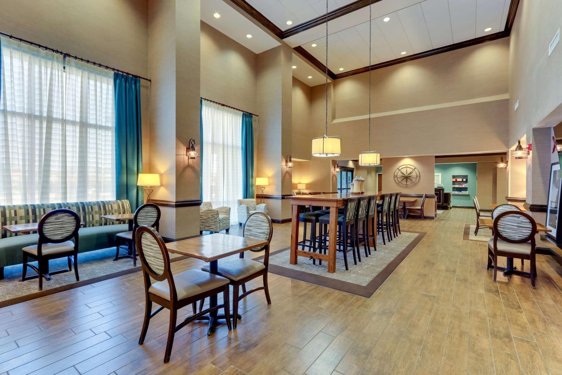 Hampton Inn and Suites Swansboro Near Camp Lejeune gallery photo in Swansboro, NC — image 52