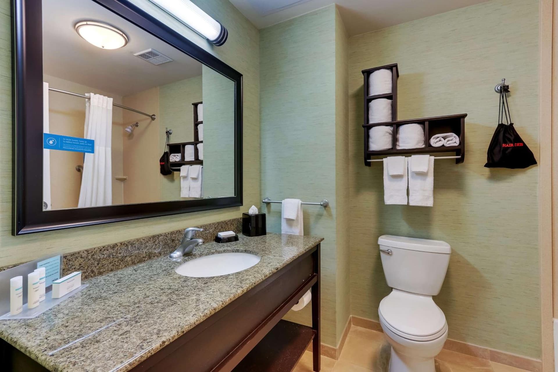 Hampton Inn and Suites Swansboro Near Camp Lejeune gallery photo in Swansboro, NC — image 54