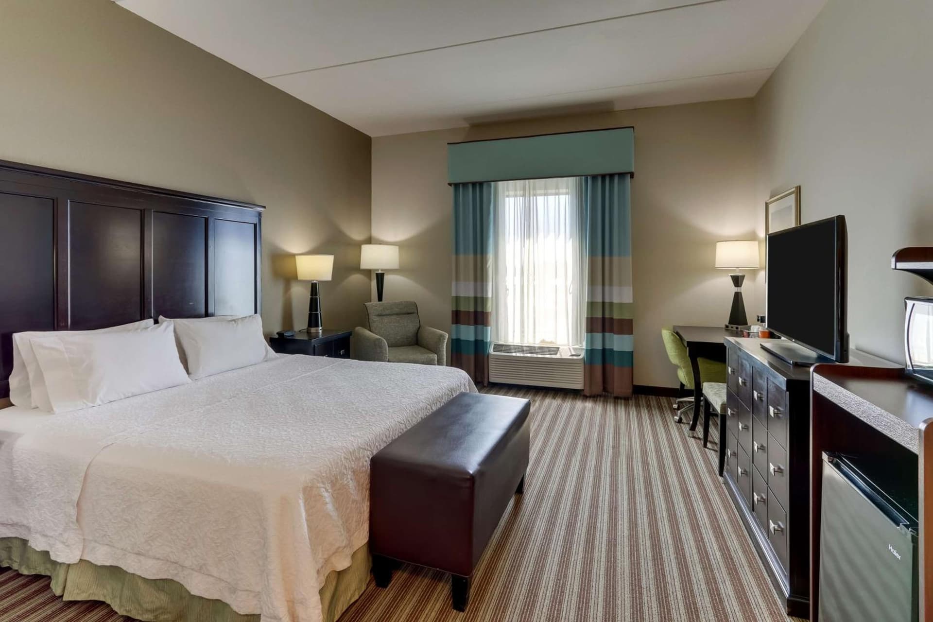 Hampton Inn and Suites Swansboro Near Camp Lejeune gallery photo in Swansboro, NC — image 7
