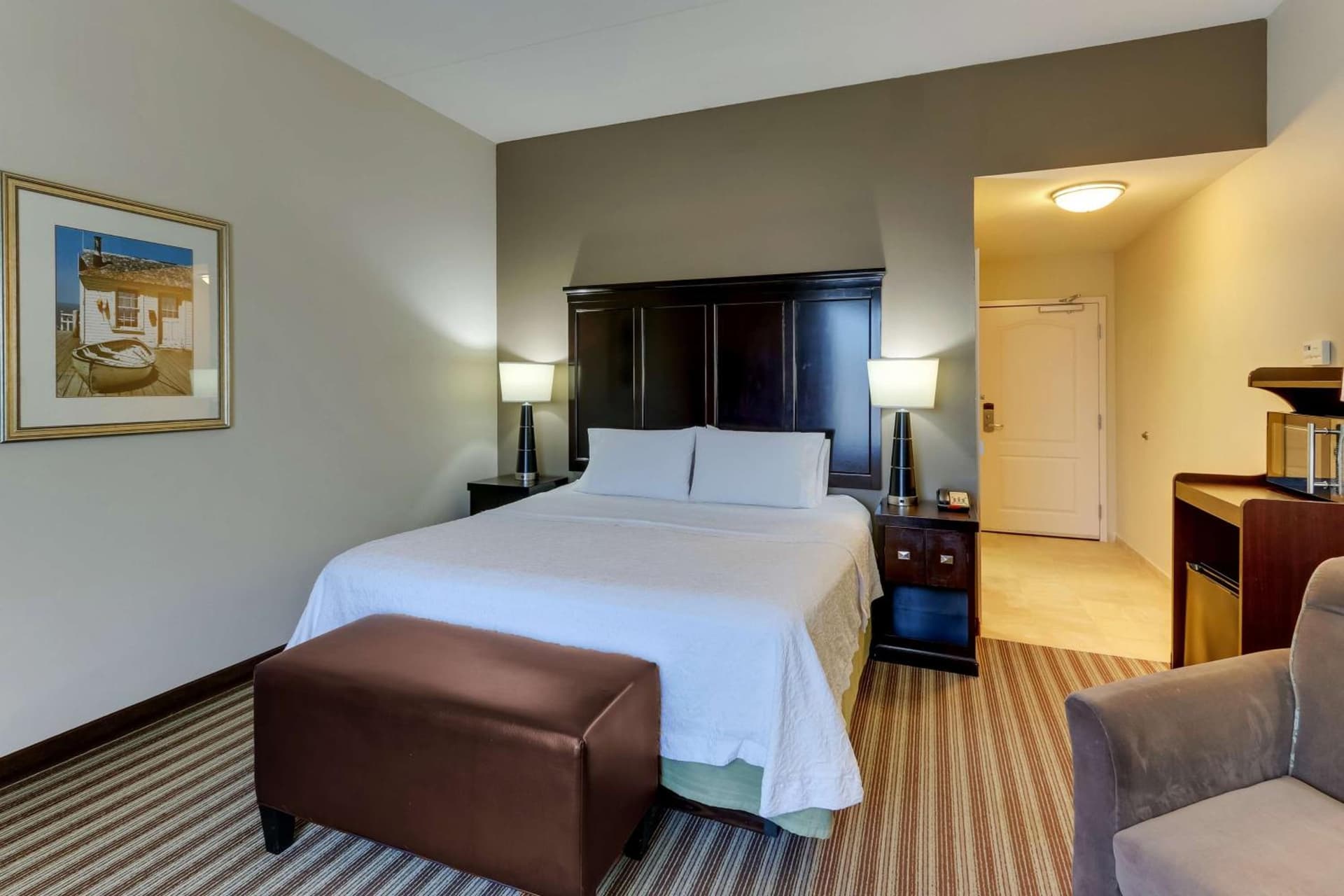 Hampton Inn and Suites Swansboro Near Camp Lejeune gallery photo in Swansboro, NC — image 9