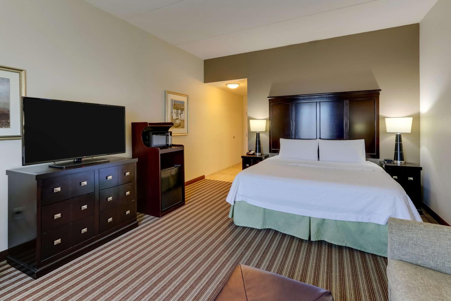 Hampton Inn and Suites Swansboro Near Camp Lejeune gallery photo in Swansboro, NC — image 38
