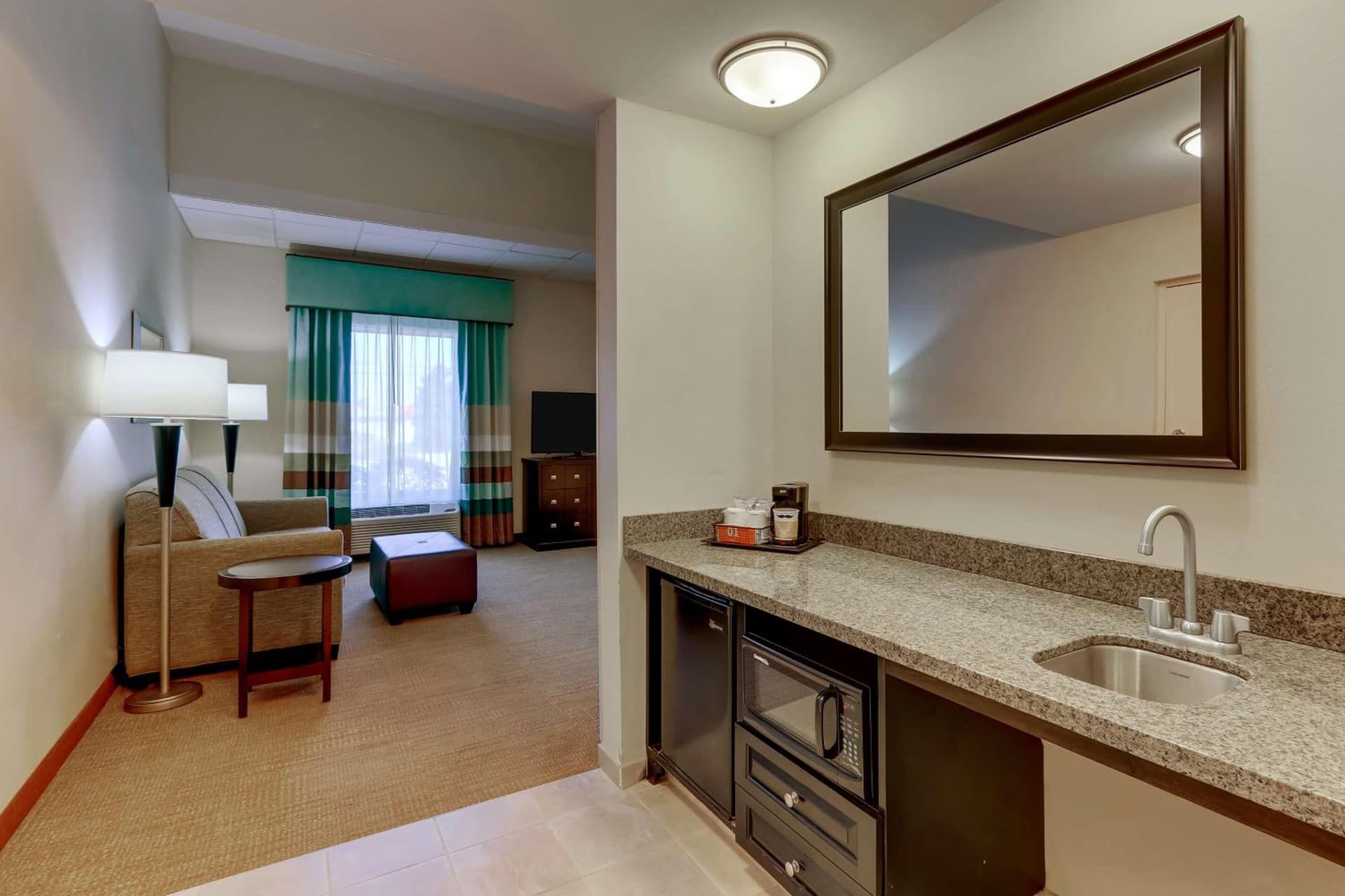 Hampton Inn and Suites Swansboro Near Camp Lejeune gallery photo in Swansboro, NC — image 61