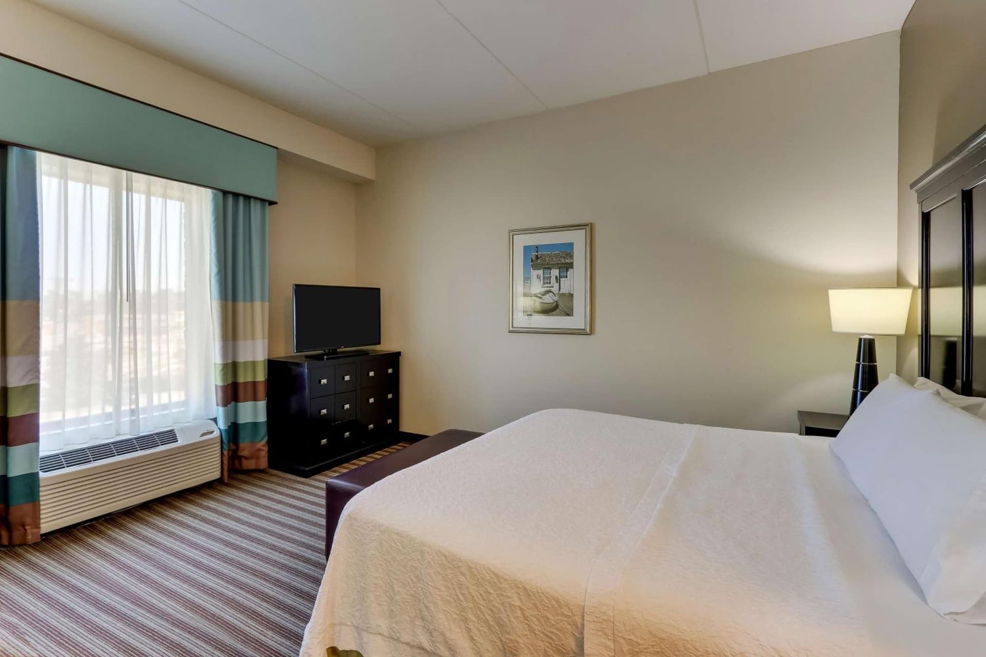 Hampton Inn and Suites Swansboro Near Camp Lejeune gallery photo in Swansboro, NC — image 45