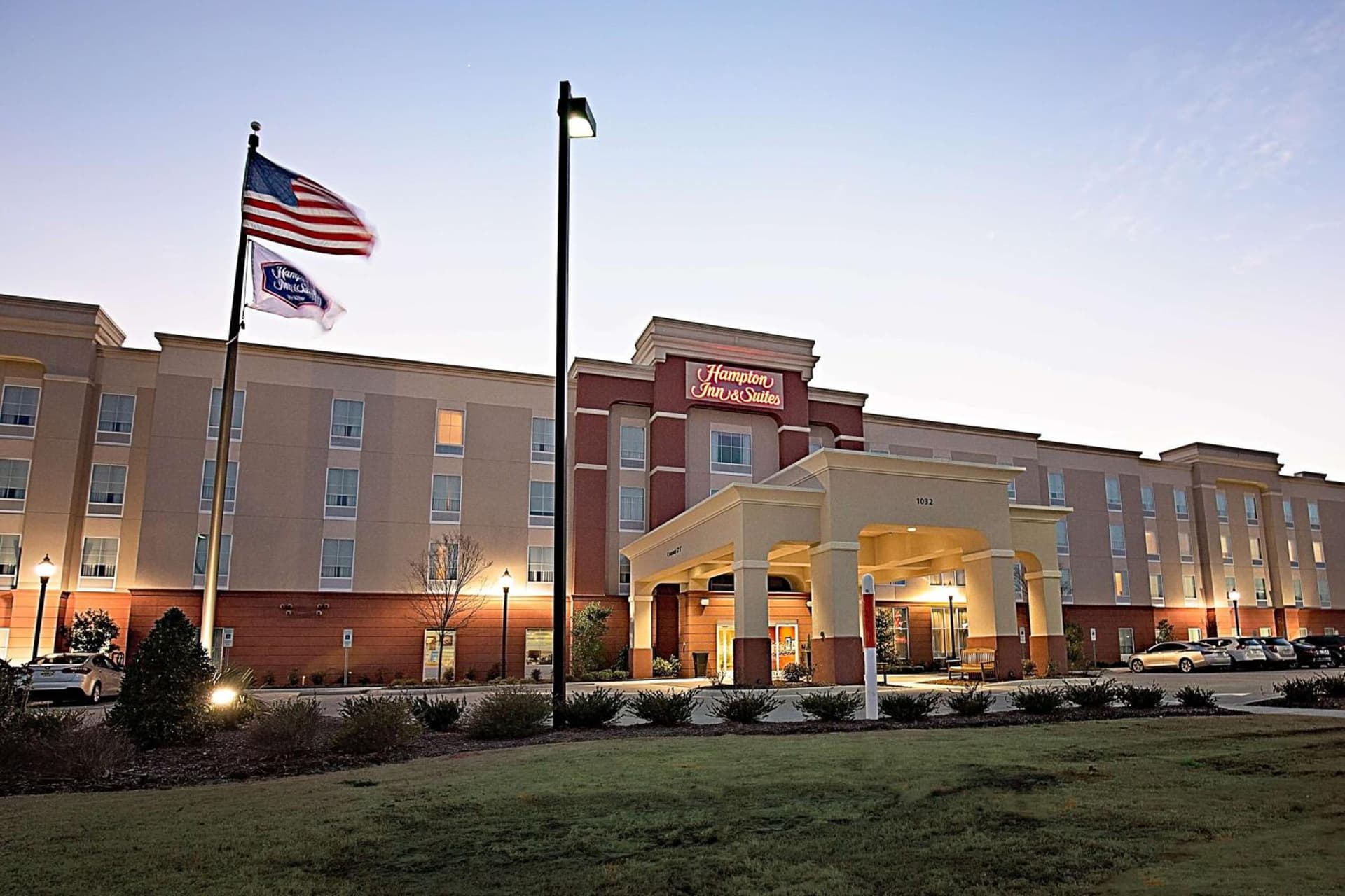 Hampton Inn & Suites Jacksonville interior in Jacksonville, NC — gallery photo 2