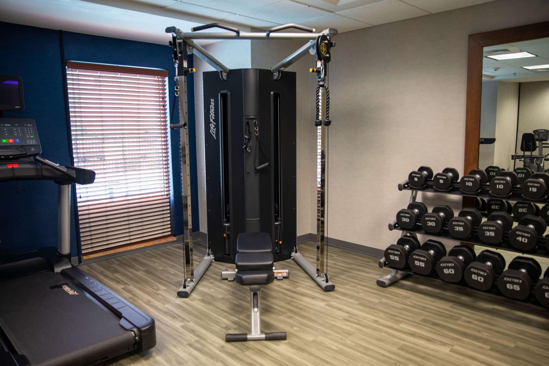 Hampton Inn & Suites Jacksonville gallery photo in Jacksonville, NC — image 45