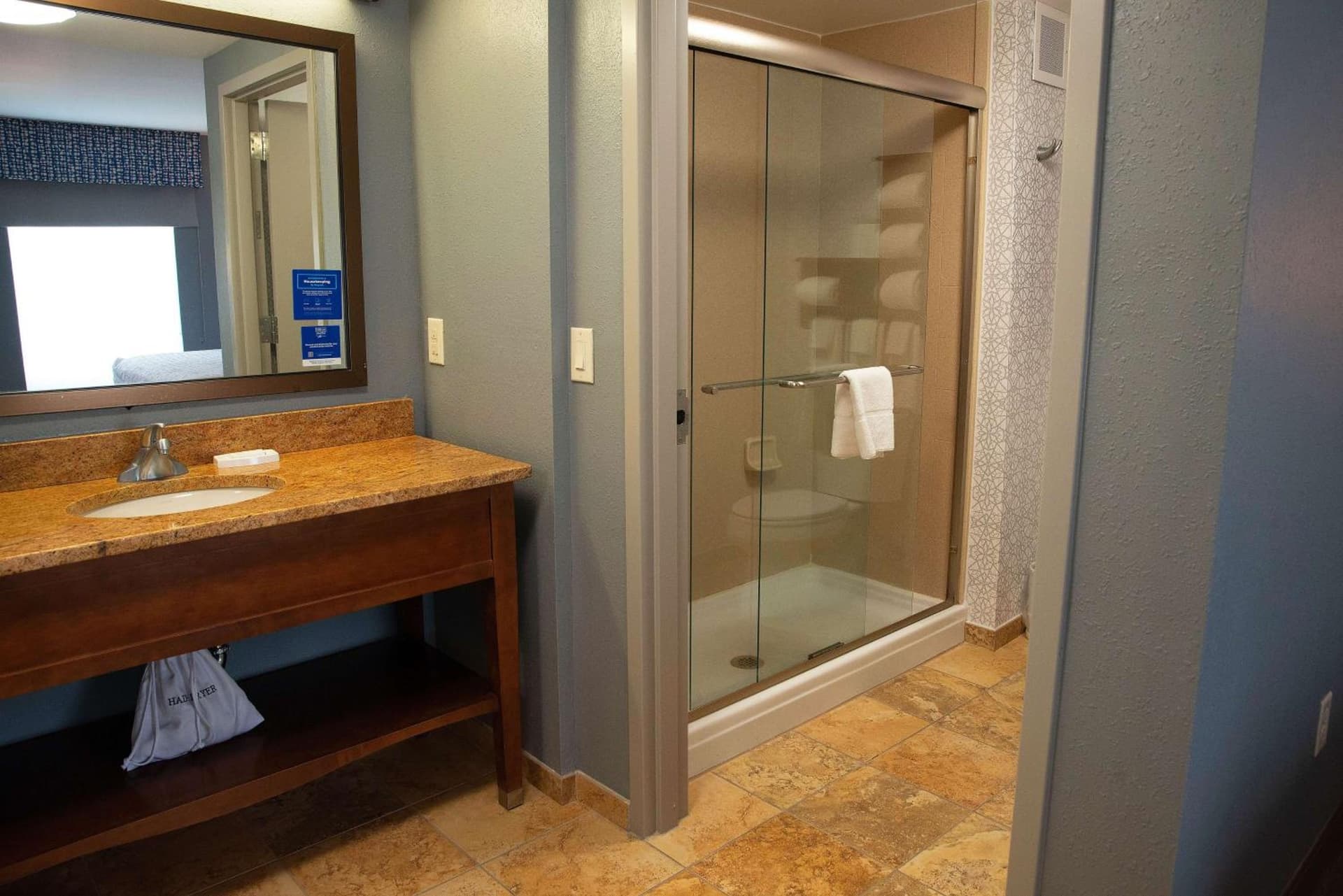 Hampton Inn & Suites Jacksonville gallery photo in Jacksonville, NC — image 15