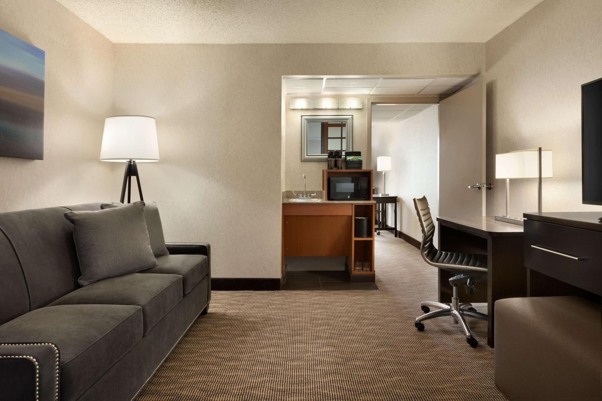 Embassy Suites by Hilton Oklahoma City Will Rogers Airport gallery photo in Oklahoma City, OK — image 8