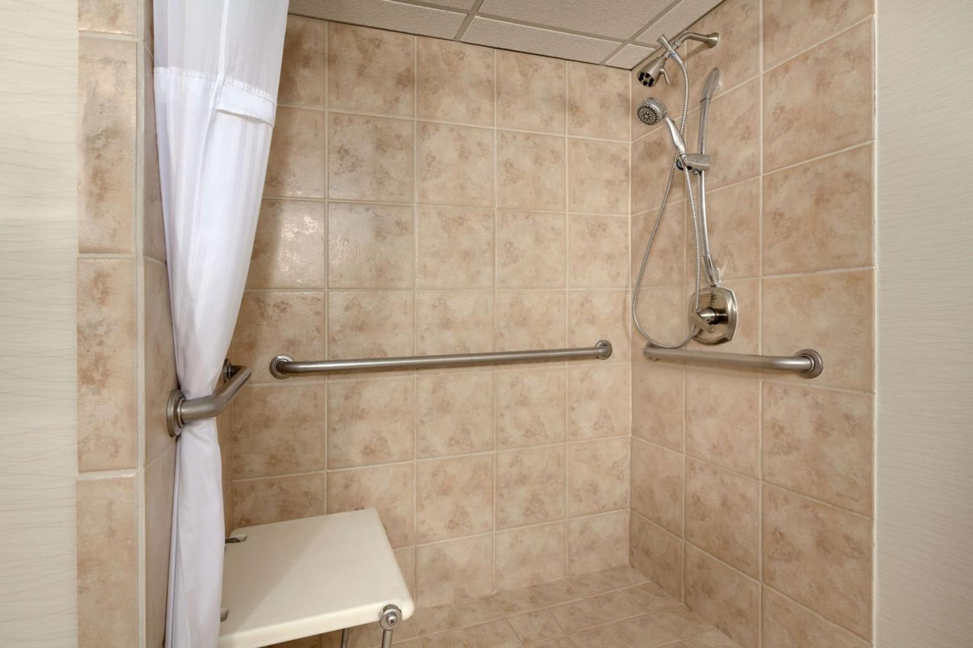 Embassy Suites by Hilton Oklahoma City Will Rogers Airport gallery photo in Oklahoma City, OK — image 20