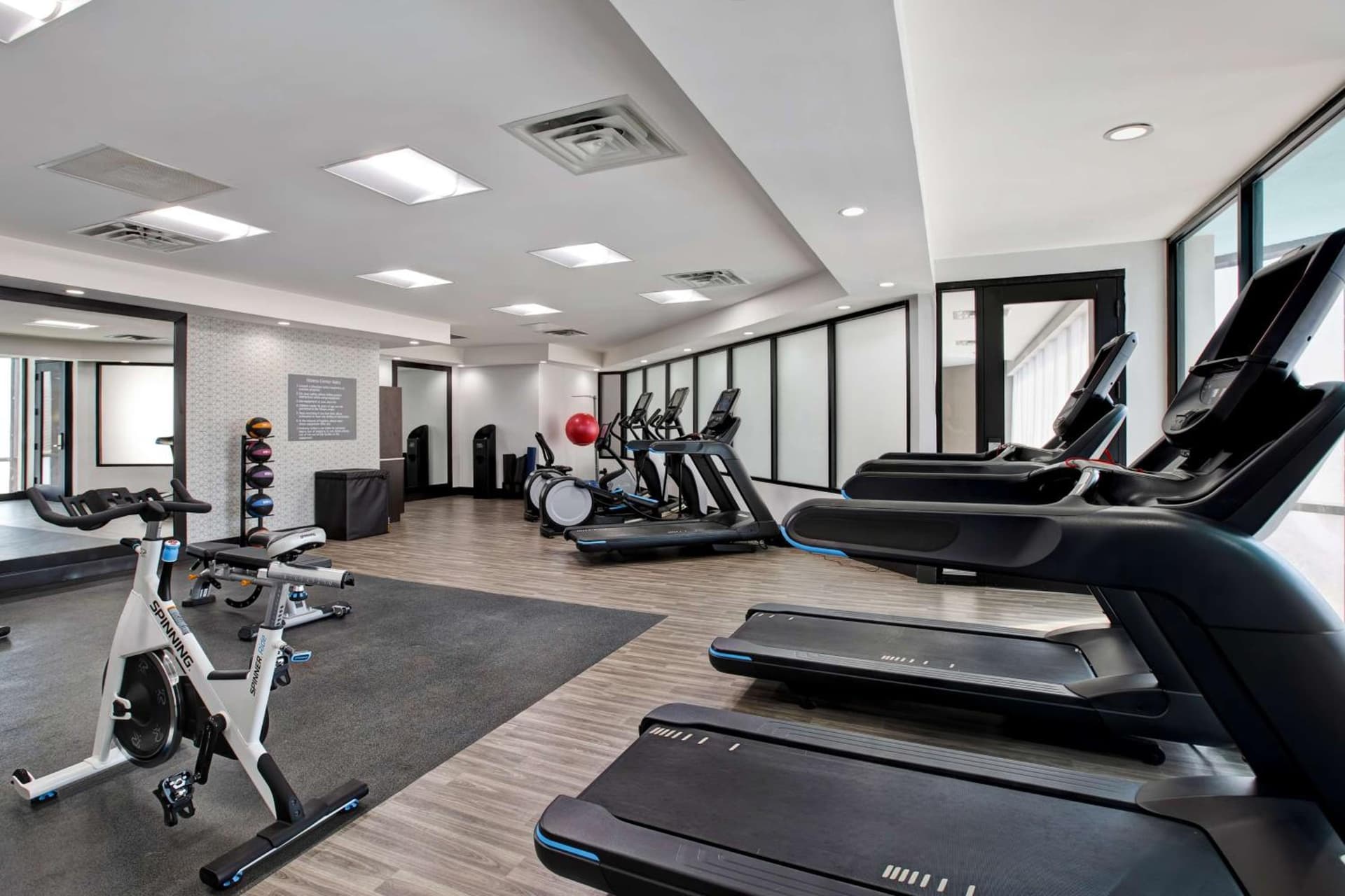 Embassy Suites By Hilton Oklahoma City Northwest gallery photo in Oklahoma City, OK — image 7