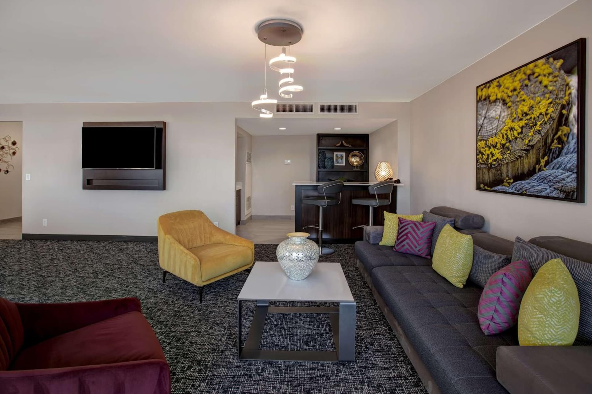 Embassy Suites By Hilton Oklahoma City Northwest gallery photo in Oklahoma City, OK — image 40