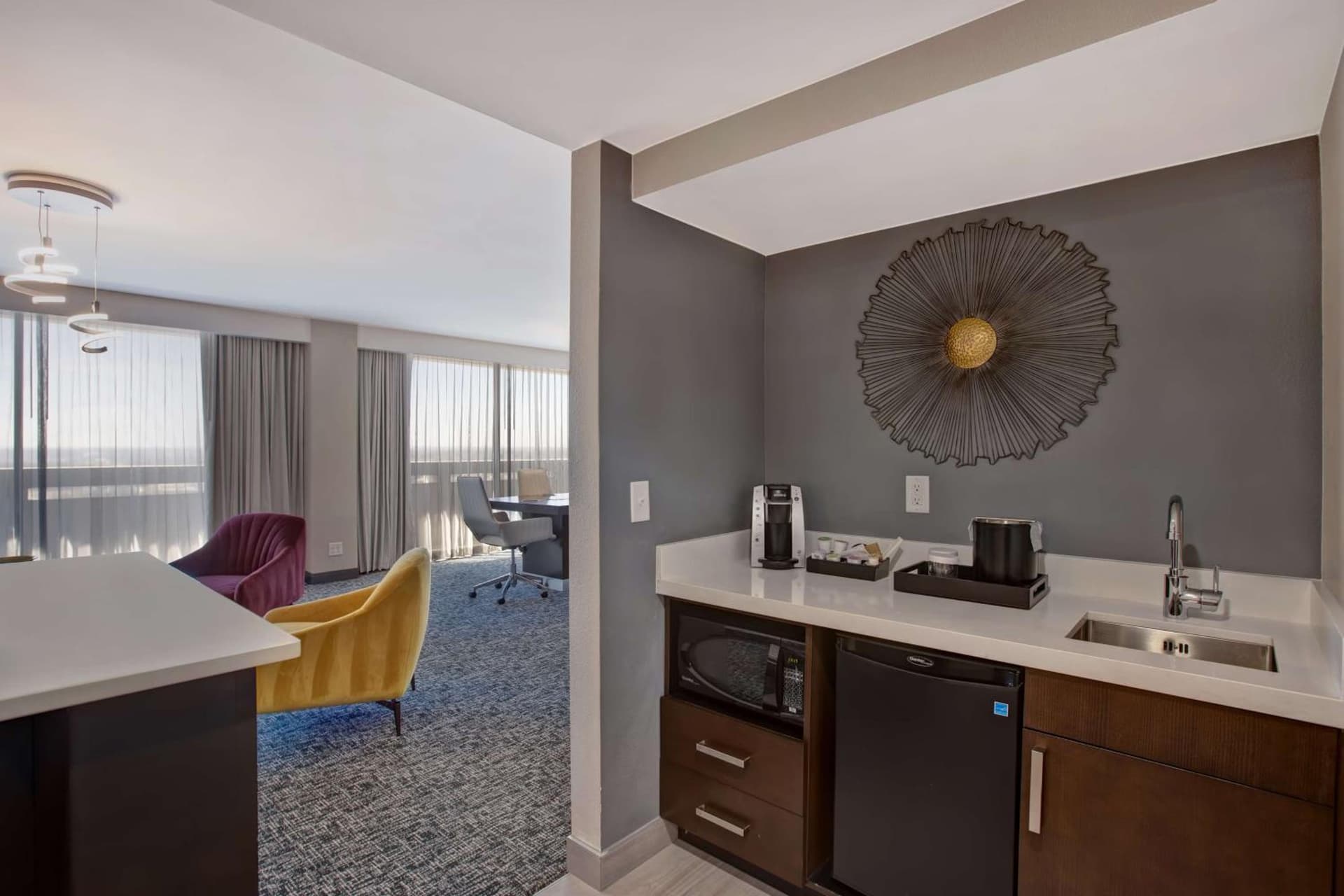 Embassy Suites By Hilton Oklahoma City Northwest gallery photo in Oklahoma City, OK — image 4