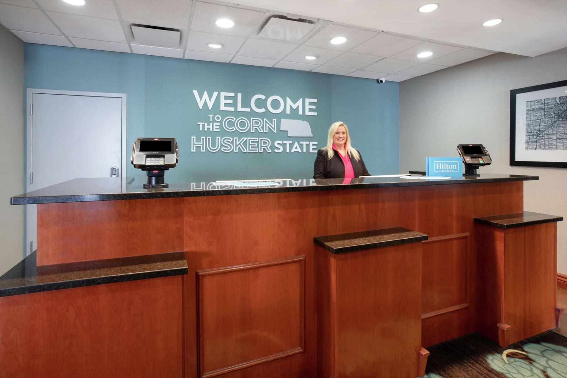 Hampton Inn Bellevue interior in Bellevue, NE — gallery photo 2