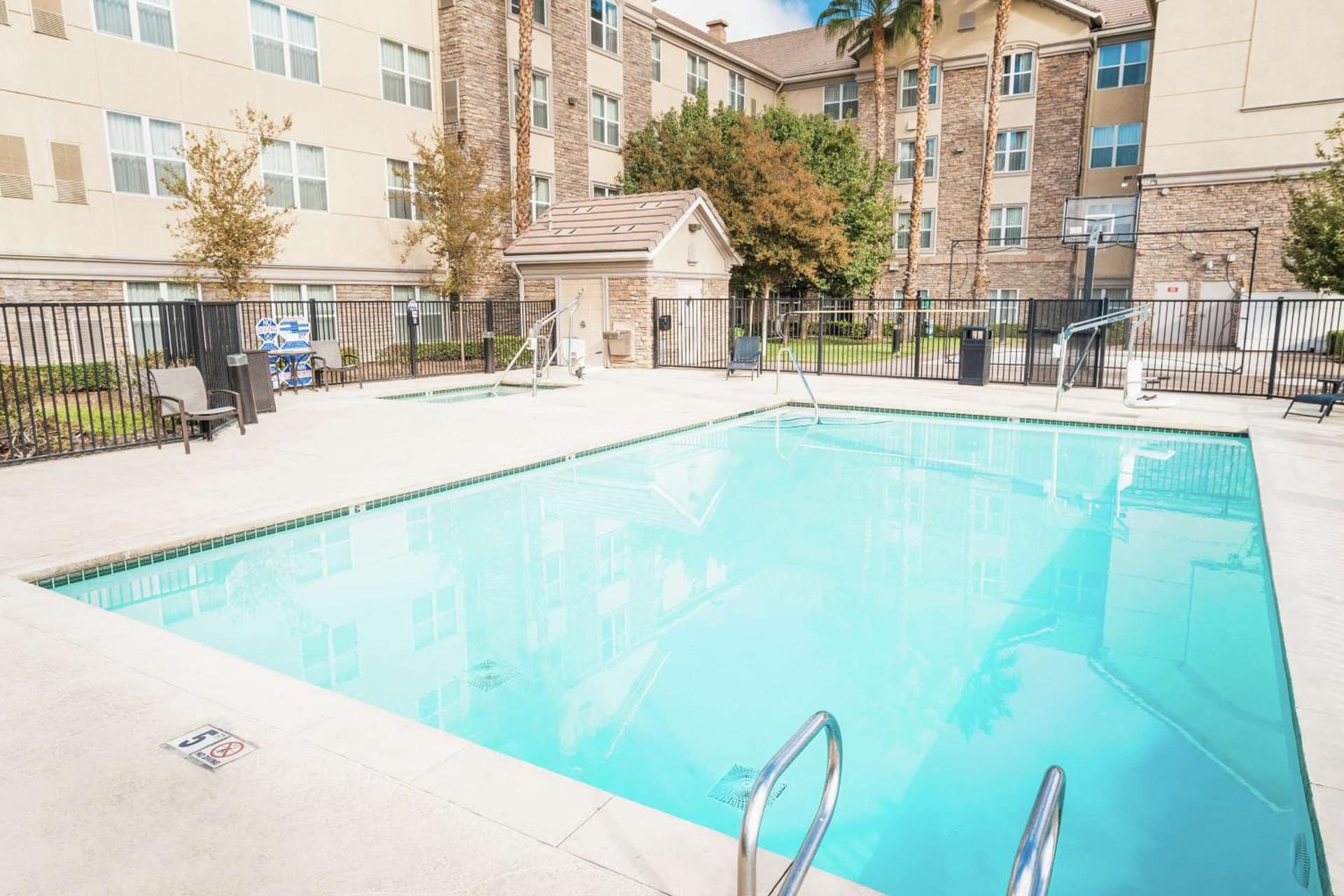 Homewood Suites by Hilton Ontario Rancho Cucamonga gallery photo in Rancho Cucamonga, CA — image 19