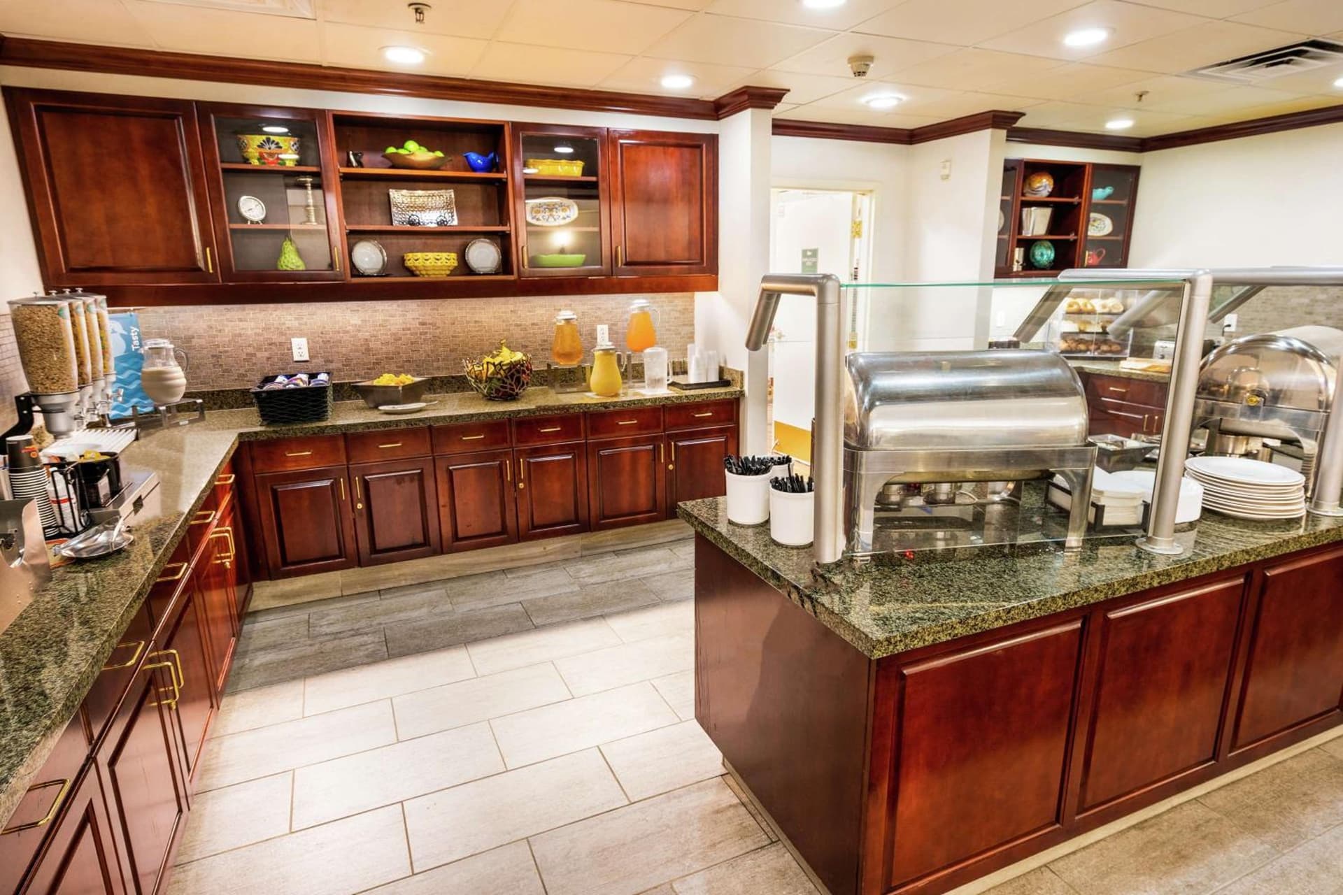 Homewood Suites by Hilton Ontario Rancho Cucamonga gallery photo in Rancho Cucamonga, CA — image 18