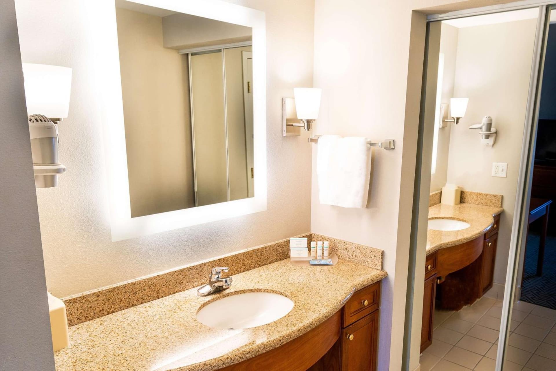 Homewood Suites by Hilton Ontario Rancho Cucamonga gallery photo in Rancho Cucamonga, CA — image 8