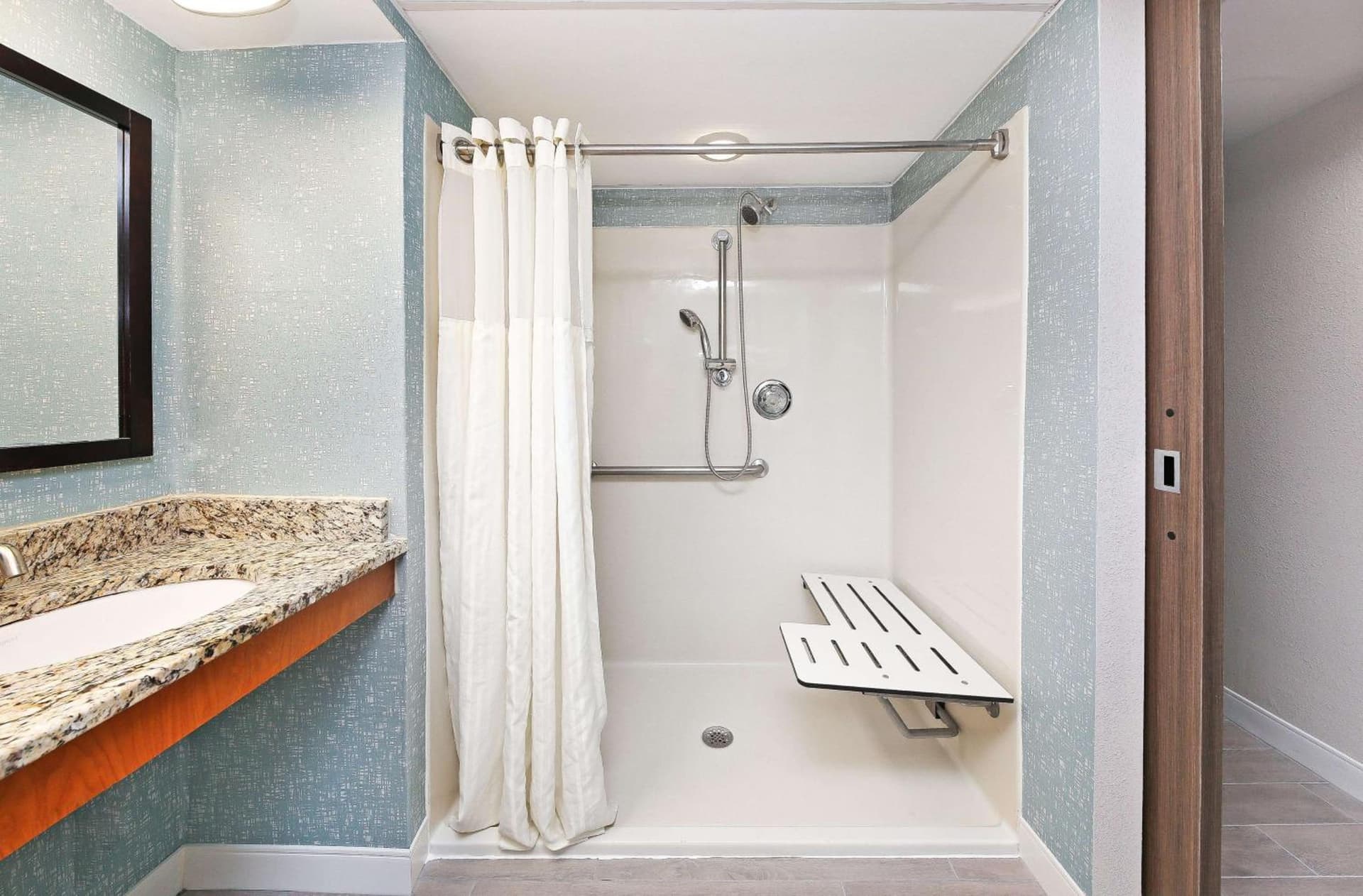 DoubleTree by Hilton Virginia Beach gallery photo in Virginia Beach, VA — image 28