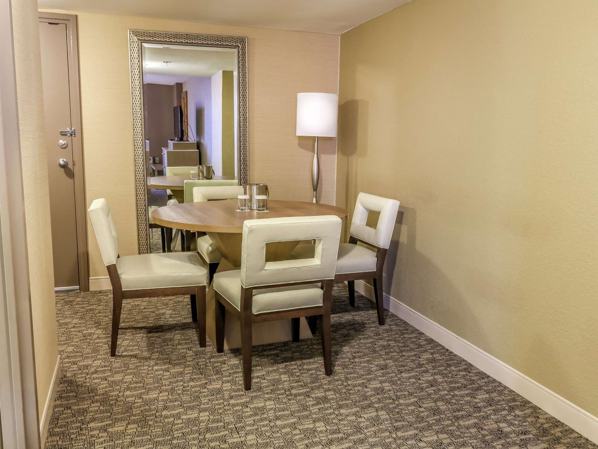 DoubleTree by Hilton Virginia Beach gallery photo in Virginia Beach, VA — image 21