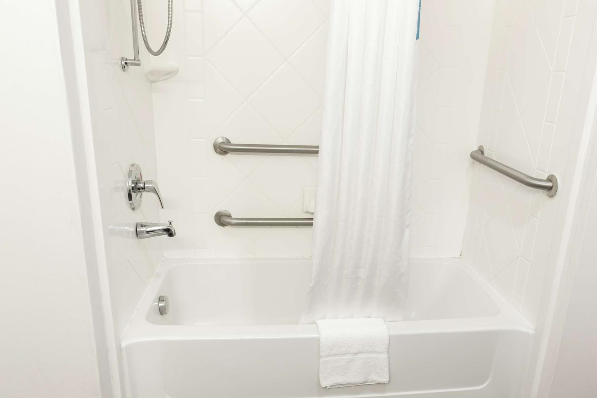 Hampton Inn & Suites Chesapeake-Square Mall gallery photo in Chesapeake, VA — image 28
