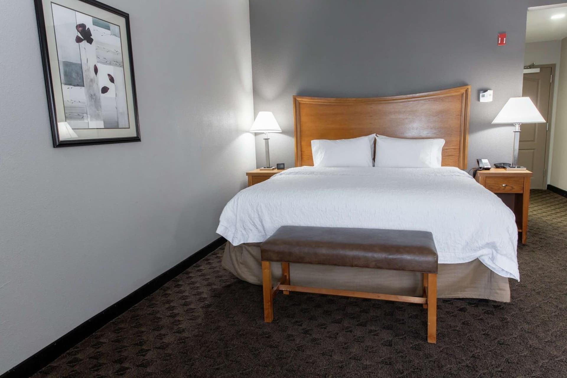 Hampton Inn & Suites Chesapeake-Square Mall interior in Chesapeake, VA — gallery photo 2