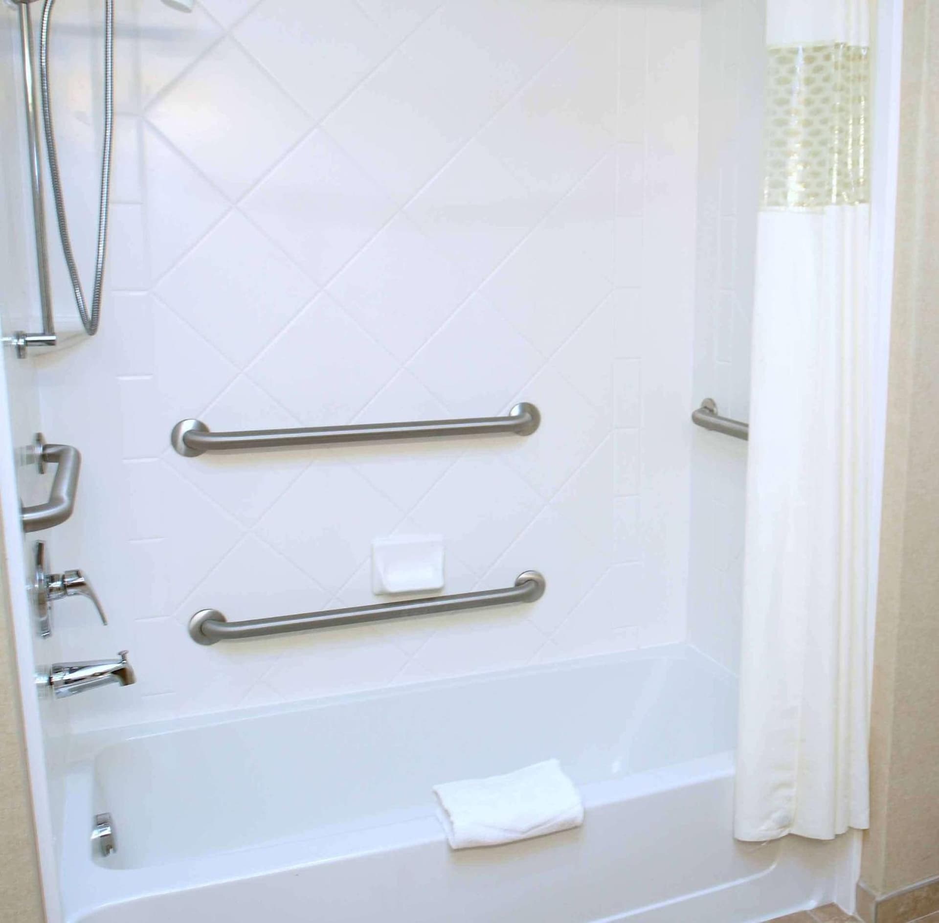 Hampton Inn & Suites Chesapeake-Square Mall gallery photo in Chesapeake, VA — image 25